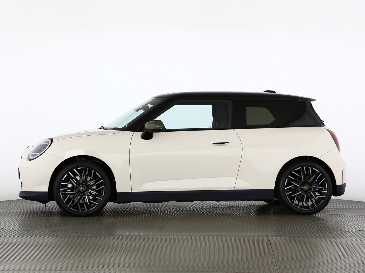 MINI Cooper SE-image-2