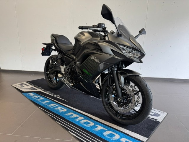 KAWASAKI Ninja 650 (35kW)-showroom-element-2