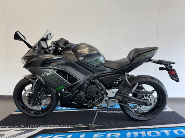 KAWASAKI Ninja 650 (35kW)-showroom-element-1