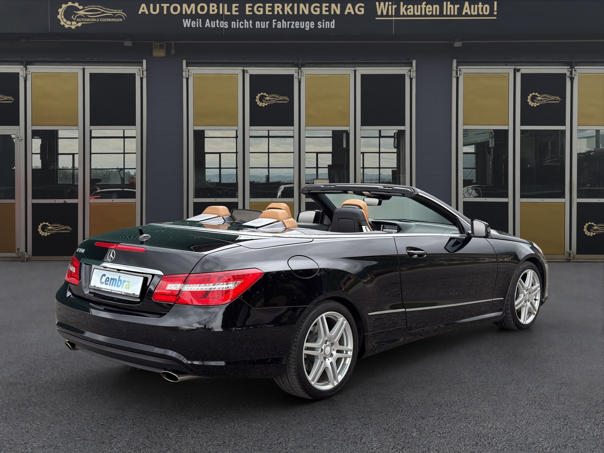 MERCEDES-BENZ E 350 BlueEF Avantgarde Cabriolet-image-4