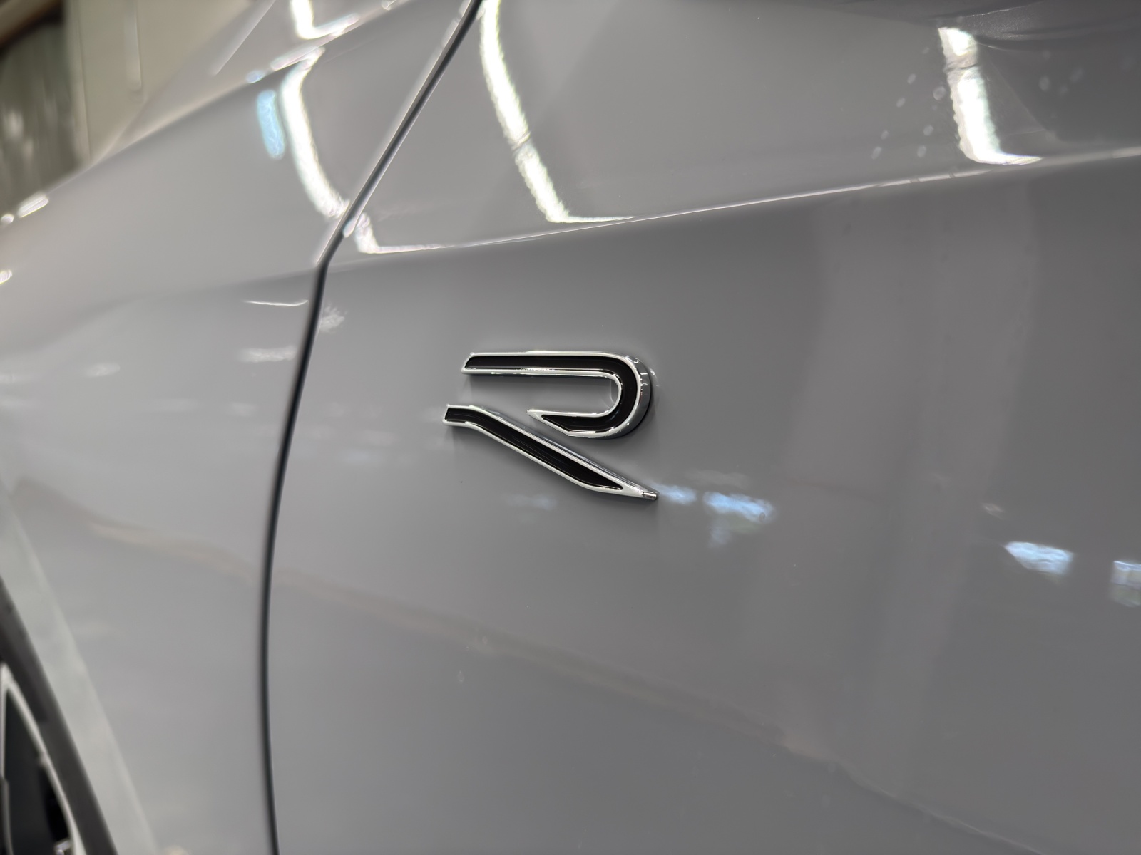 VW Golf VIII 1.5 eTSI R-Line DSG-image-15