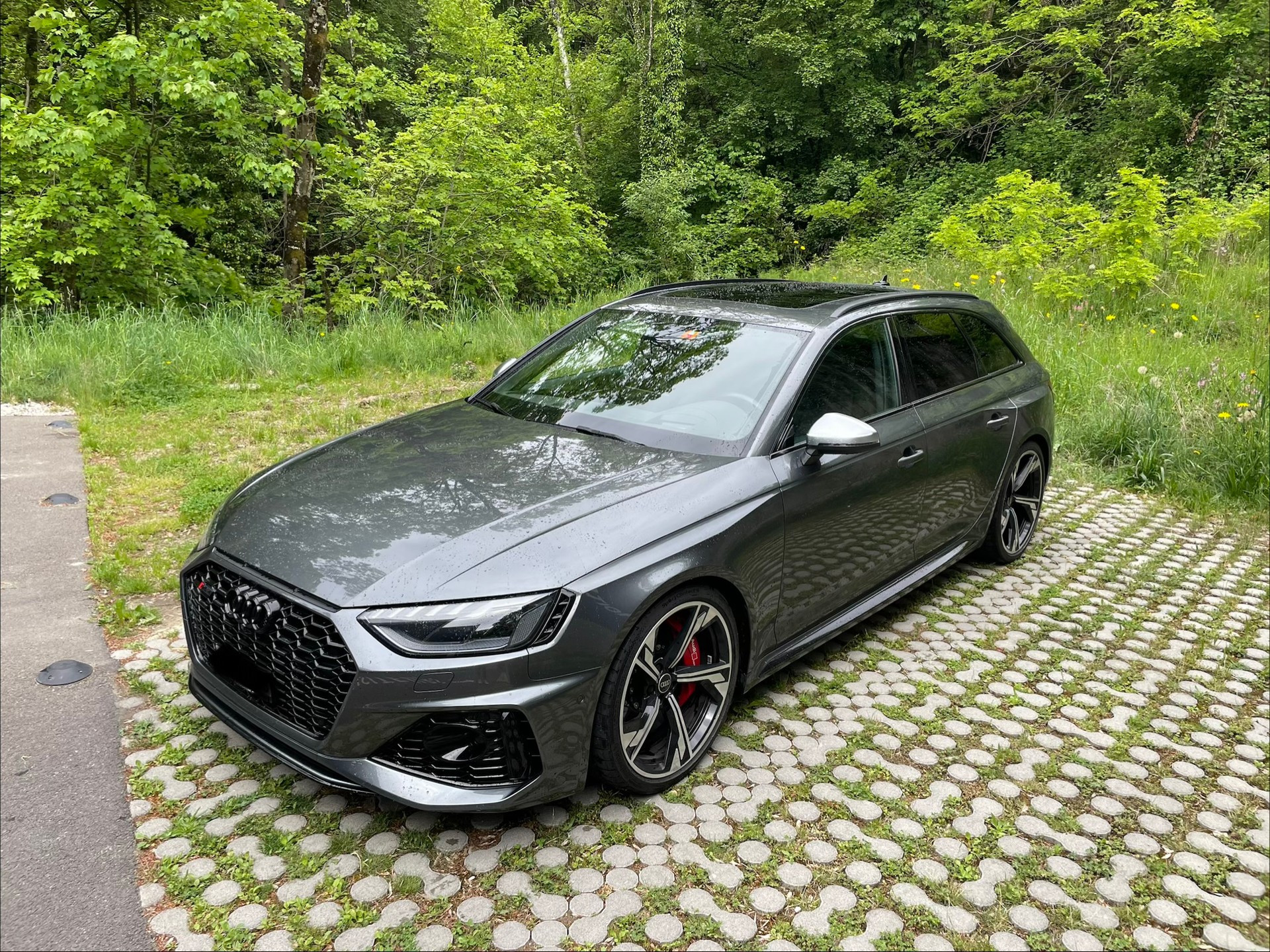 AUDI RS4