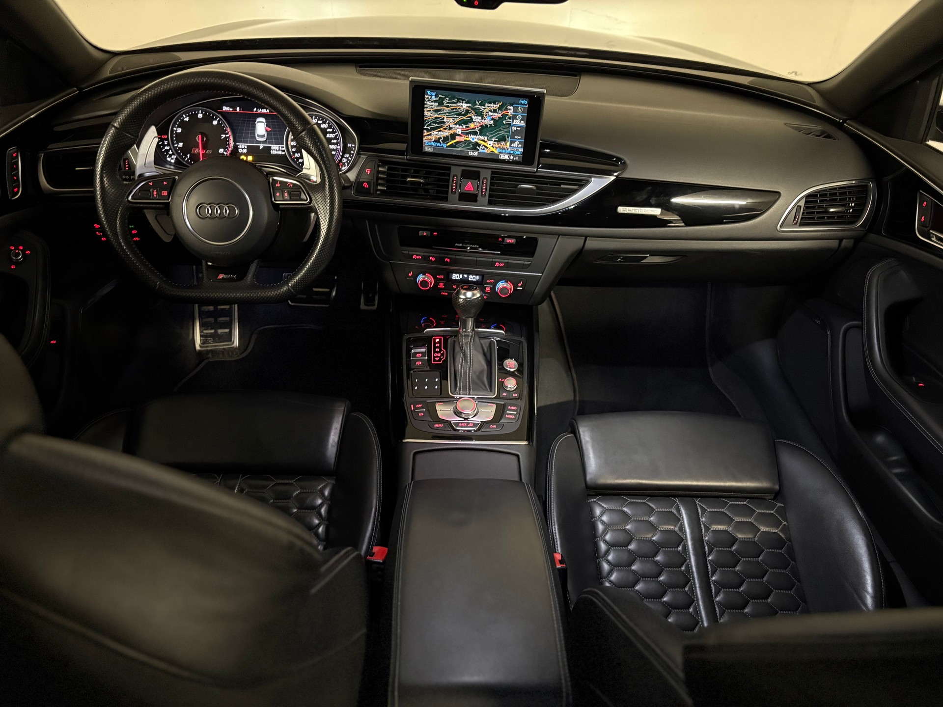 AUDI RS6 Avant 4.0 TFSI V8 quattro Tiptronic 600 ab MFK-image-8