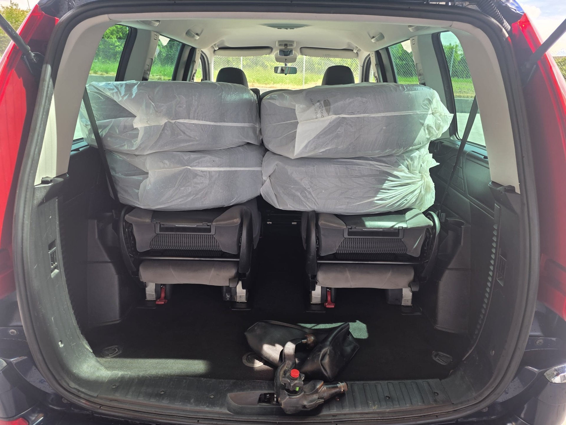 CITROEN C8 2.0 16V Essentiel (X)-image-11