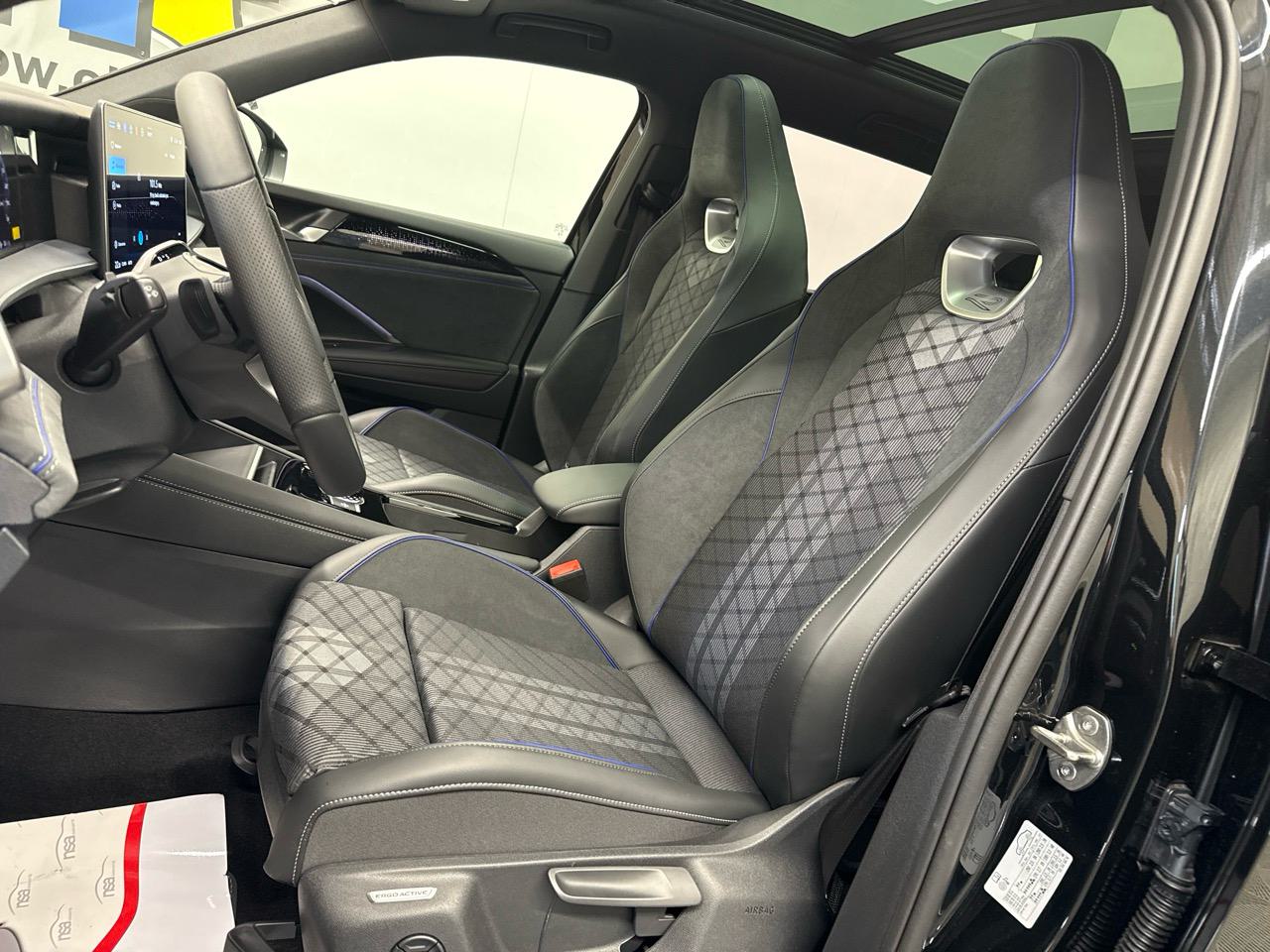 VW Tayron 1.5 TSI PHEV R-Line Black Style-image-3