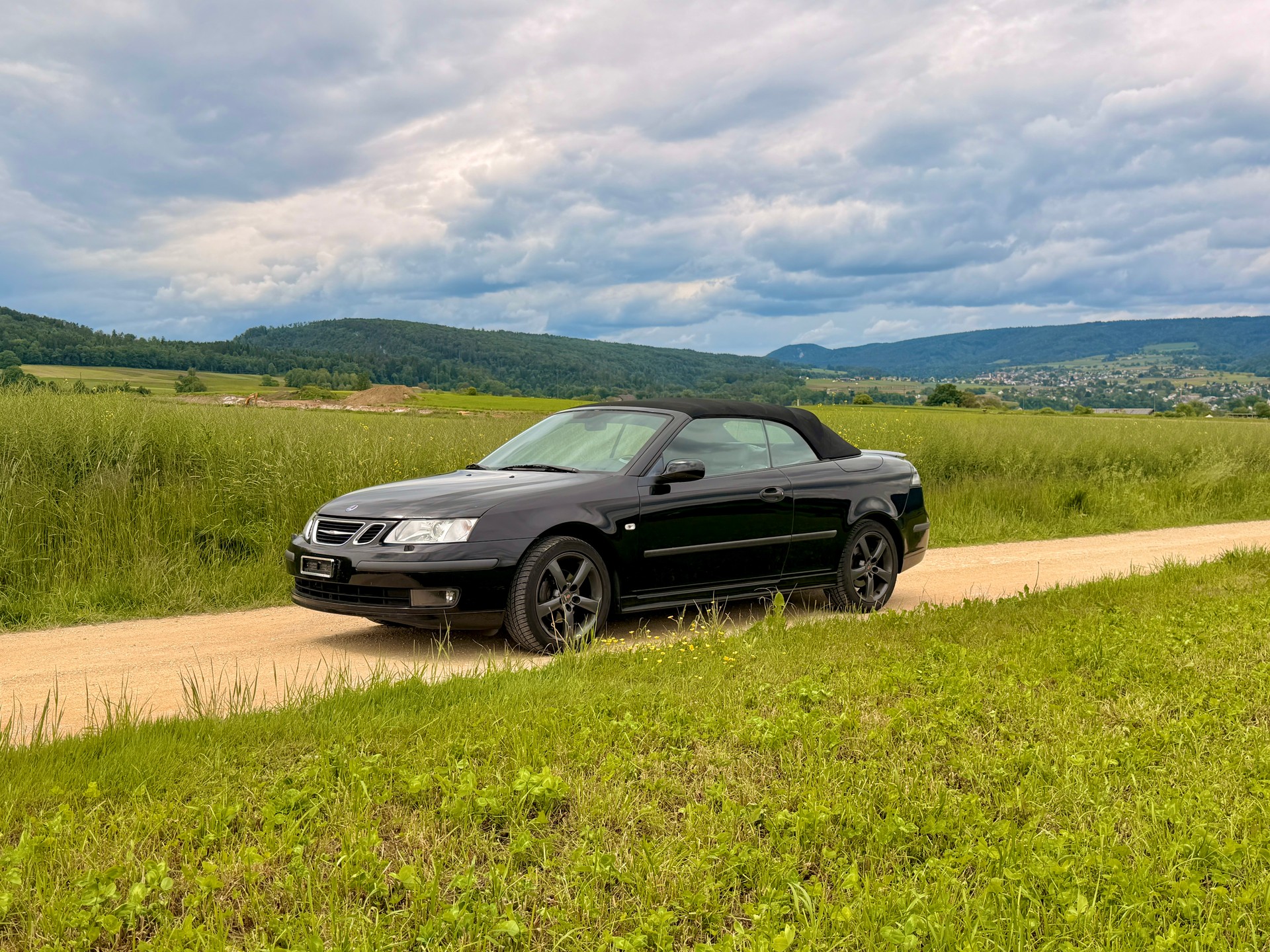 SAAB 9-3 2.0t Vector-image-5
