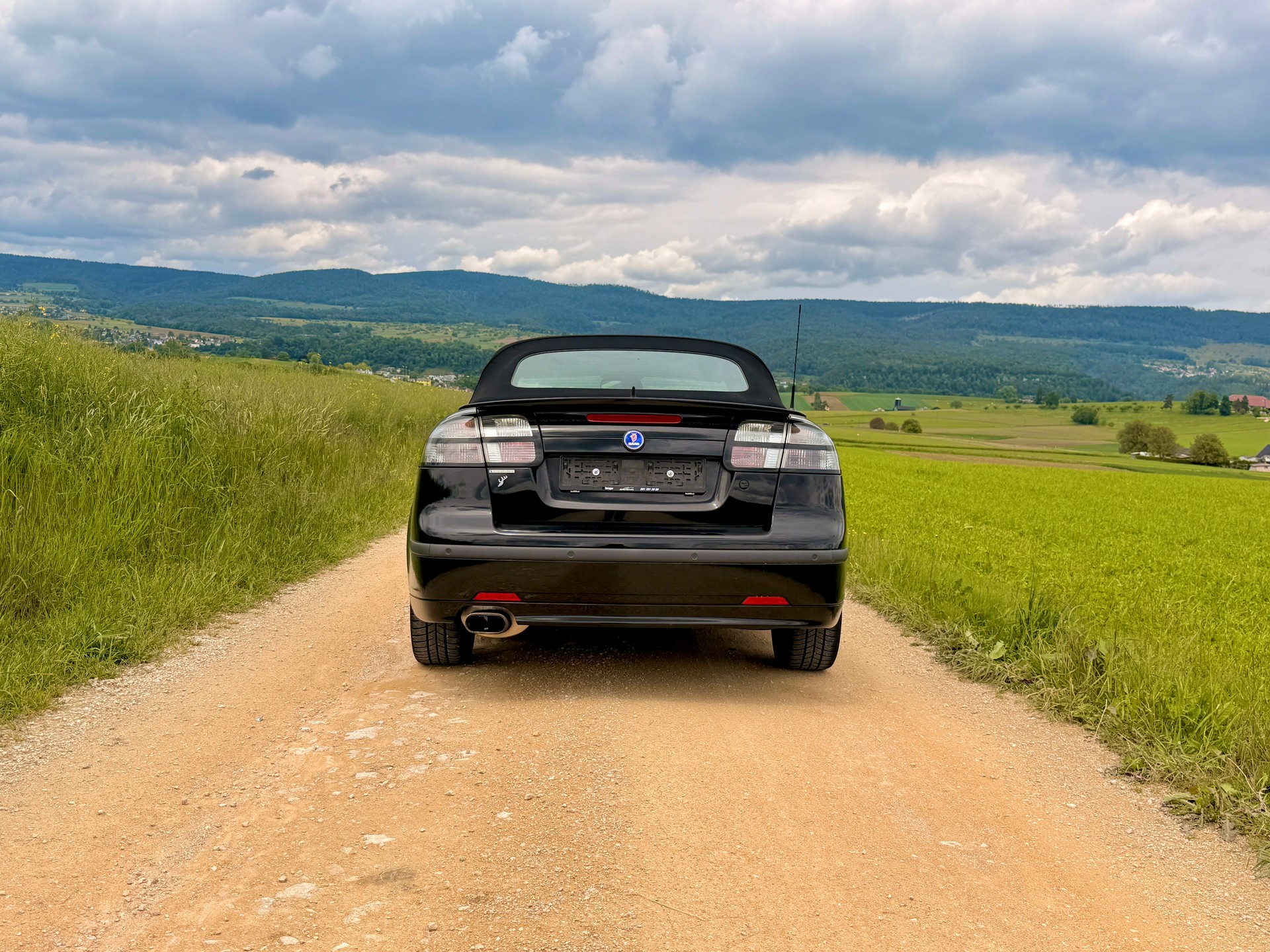 SAAB 9-3 2.0t Vector-image-15