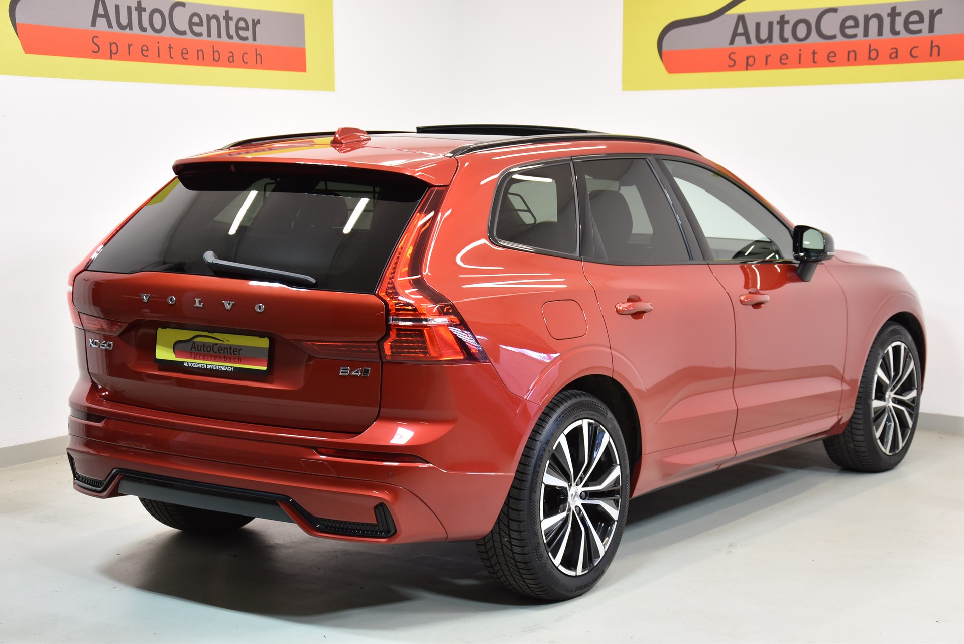 VOLVO XC60 B4 Diesel Mild Hybrid AWD Ultimate Dark Geartronic-image-14
