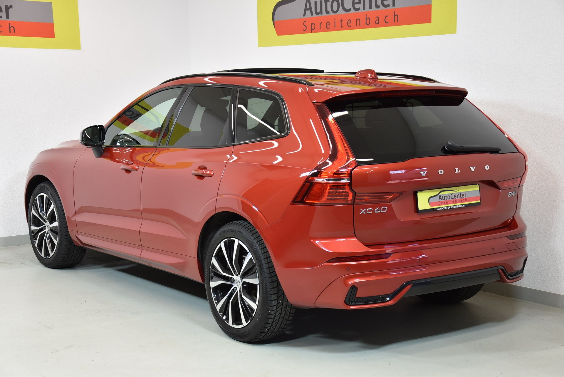 VOLVO XC60 B4 Diesel Mild Hybrid AWD Ultimate Dark Geartronic-image-13