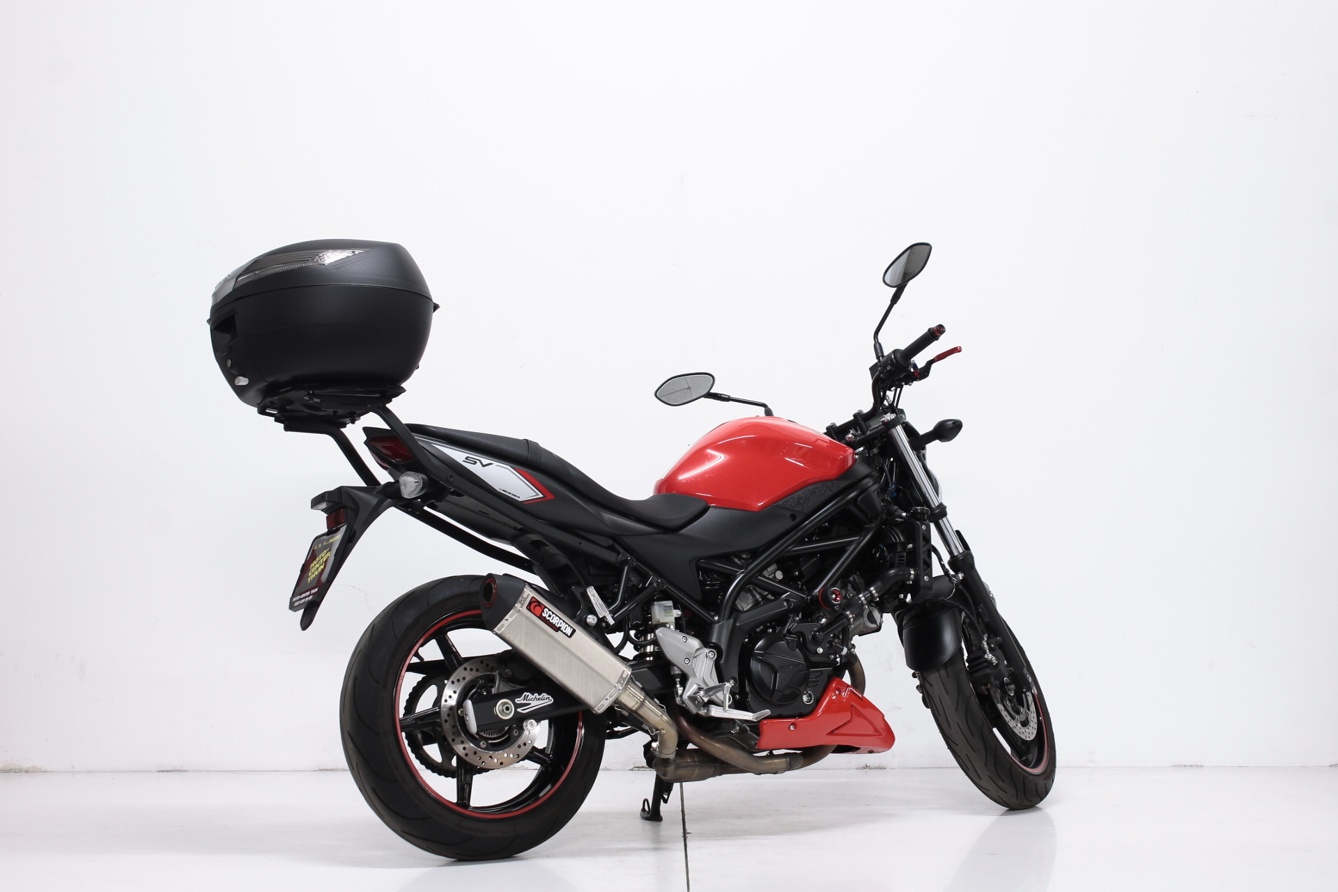 SUZUKI SV 650 A L7-showroom-element-2
