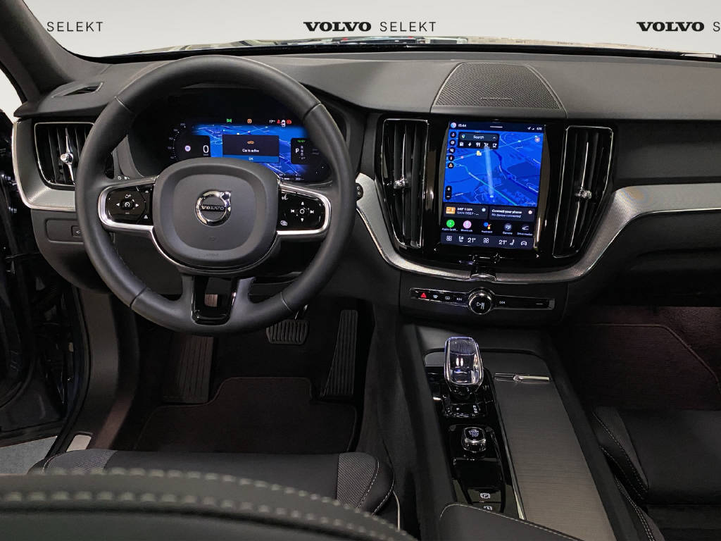 VOLVO XC60 2.0 T6 TE Plus Dark eAWD-image-9