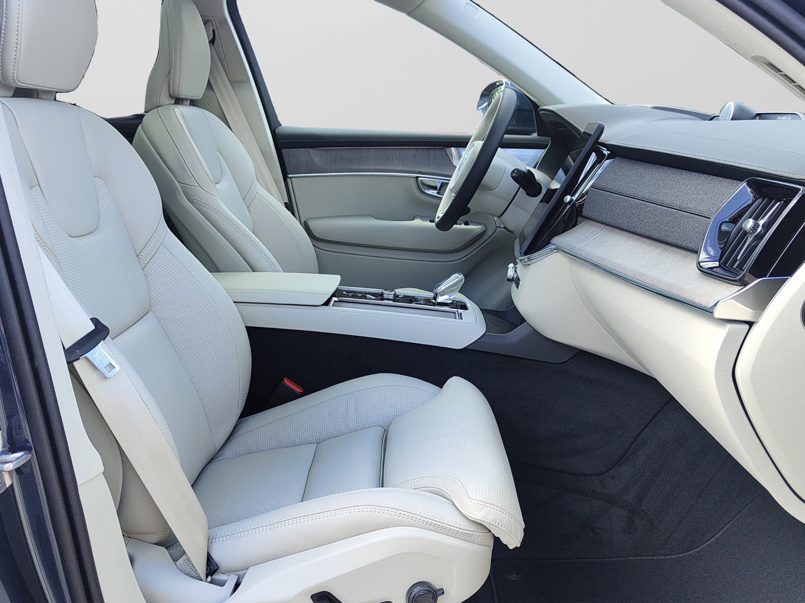 VOLVO XC90 2.0 T8 TE Ultra Bright eAWD-image-4