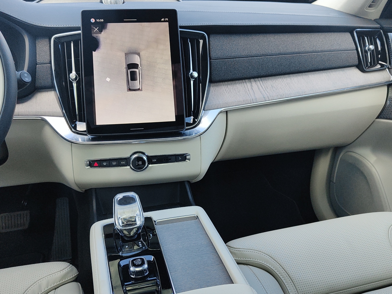 VOLVO XC90 2.0 T8 TE Ultra Bright eAWD-image-8