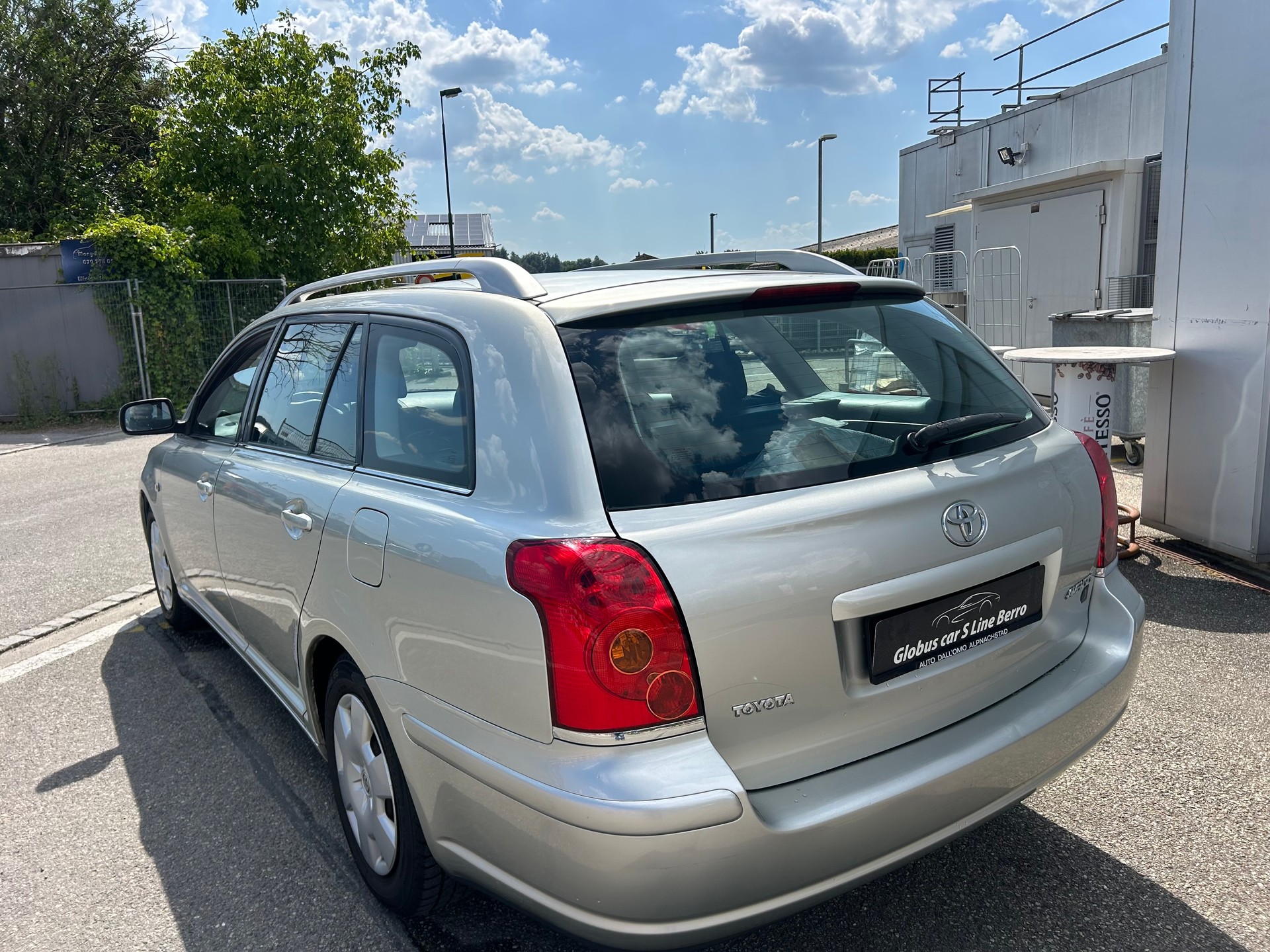 TOYOTA Avensis 1.8 VVT-i Linea Luna Sportswagon-image-7