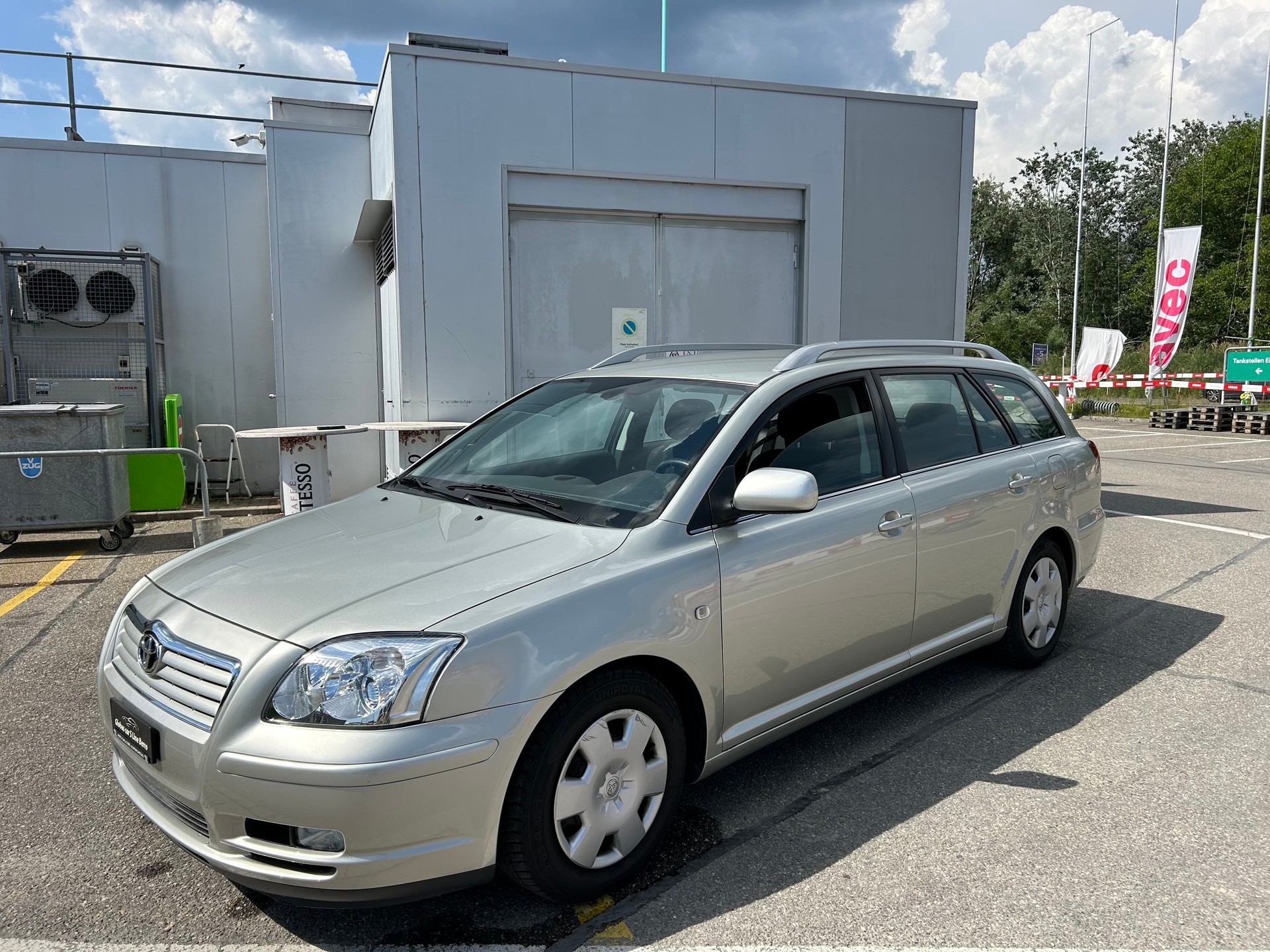 TOYOTA Avensis 1.8 VVT-i Linea Luna Sportswagon-image-9