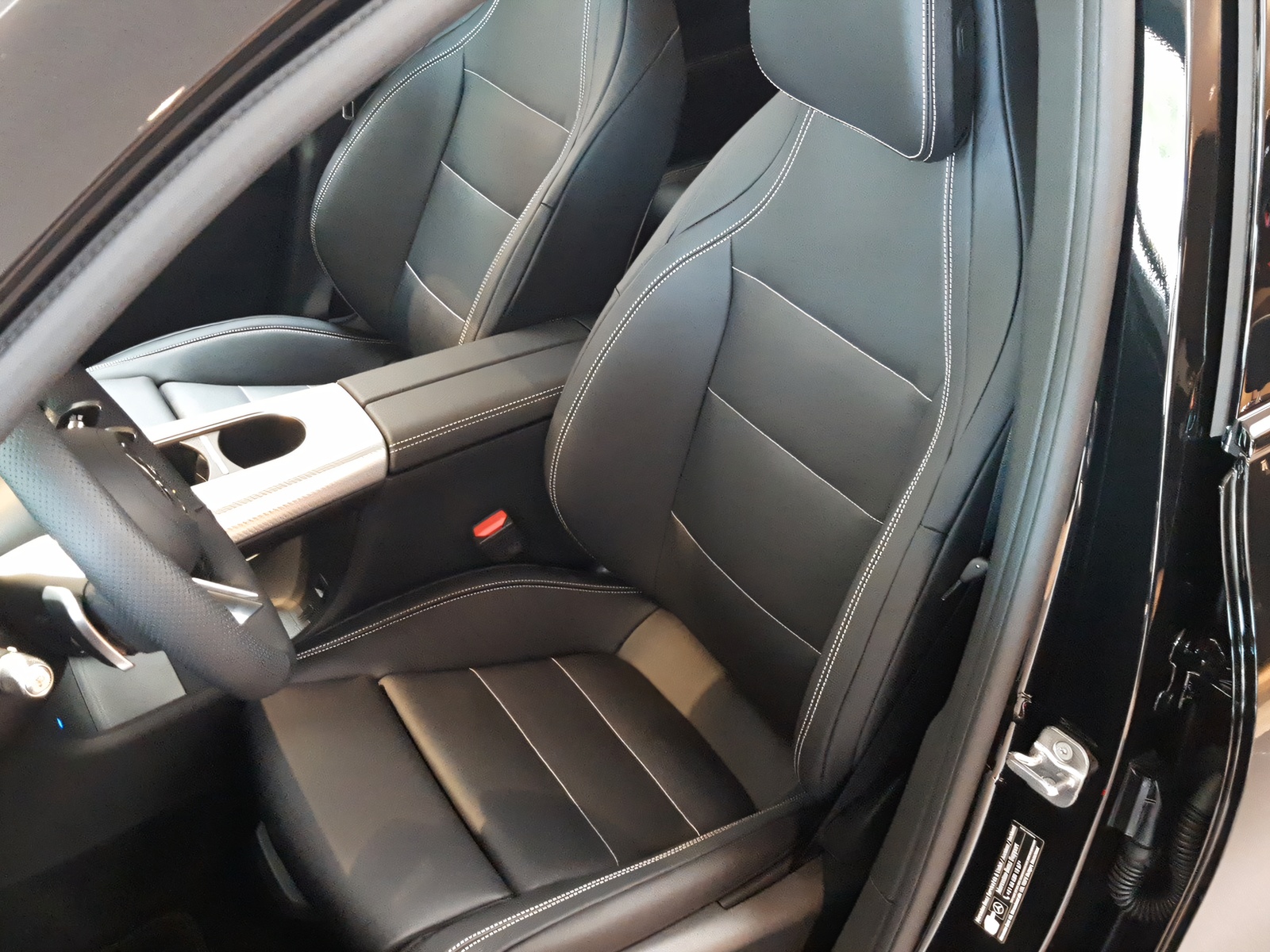 MERCEDES-BENZ GLB 220 4Matic-image-7