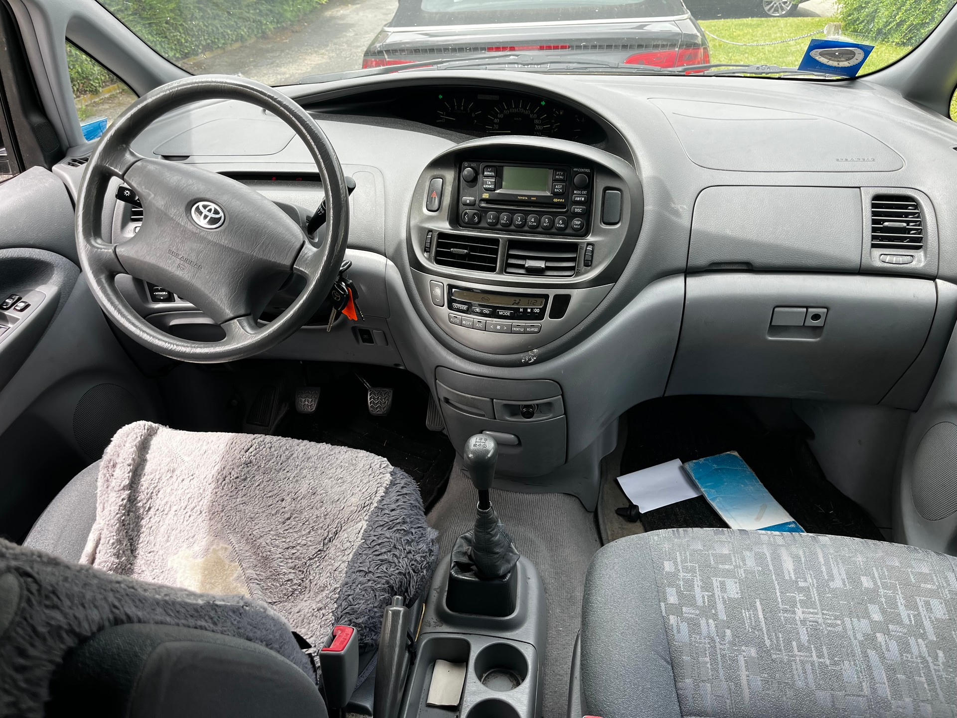 TOYOTA Previa 2.4 Linea Terra-image-11