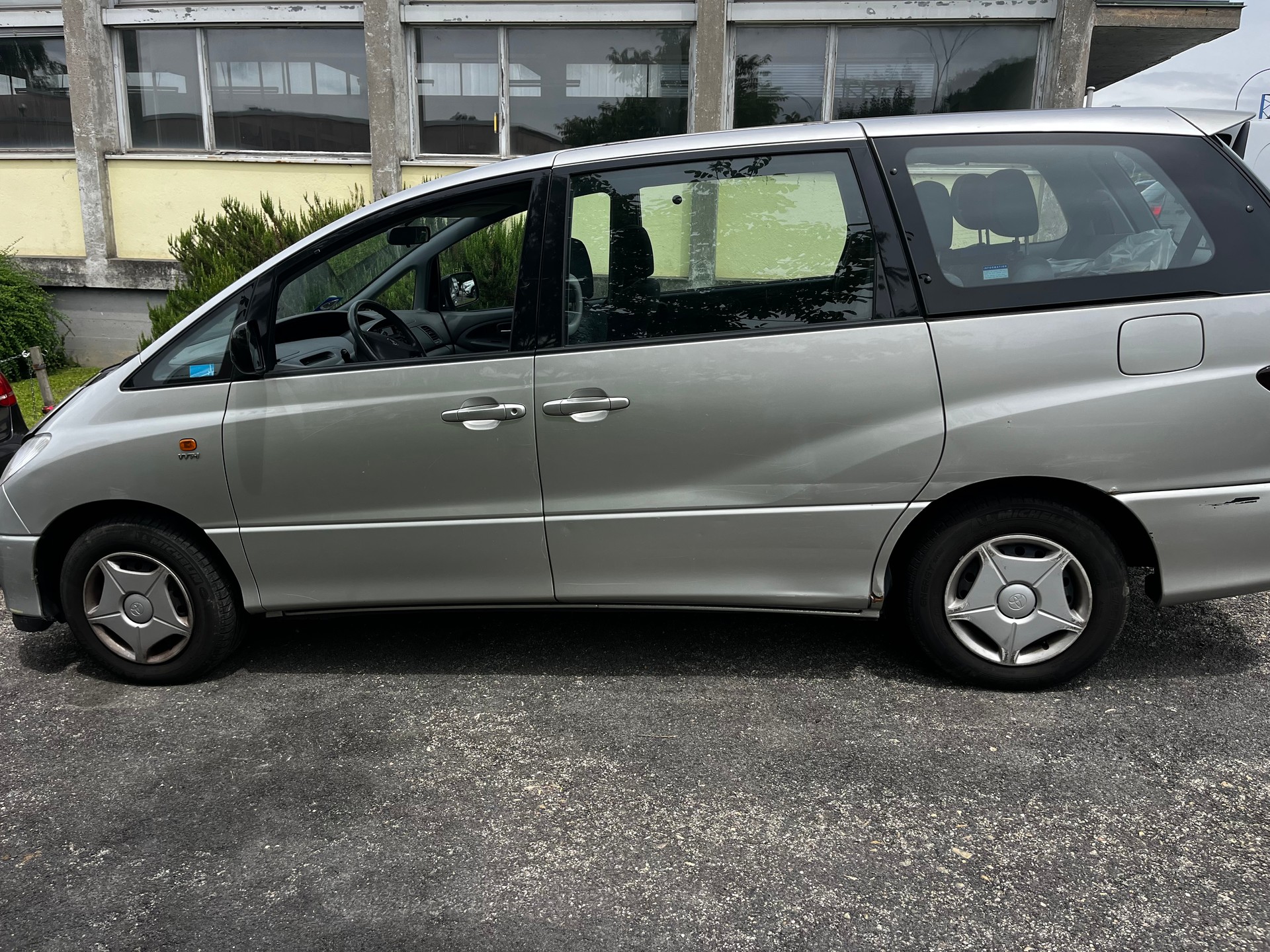 TOYOTA Previa 2.4 Linea Terra-image-2