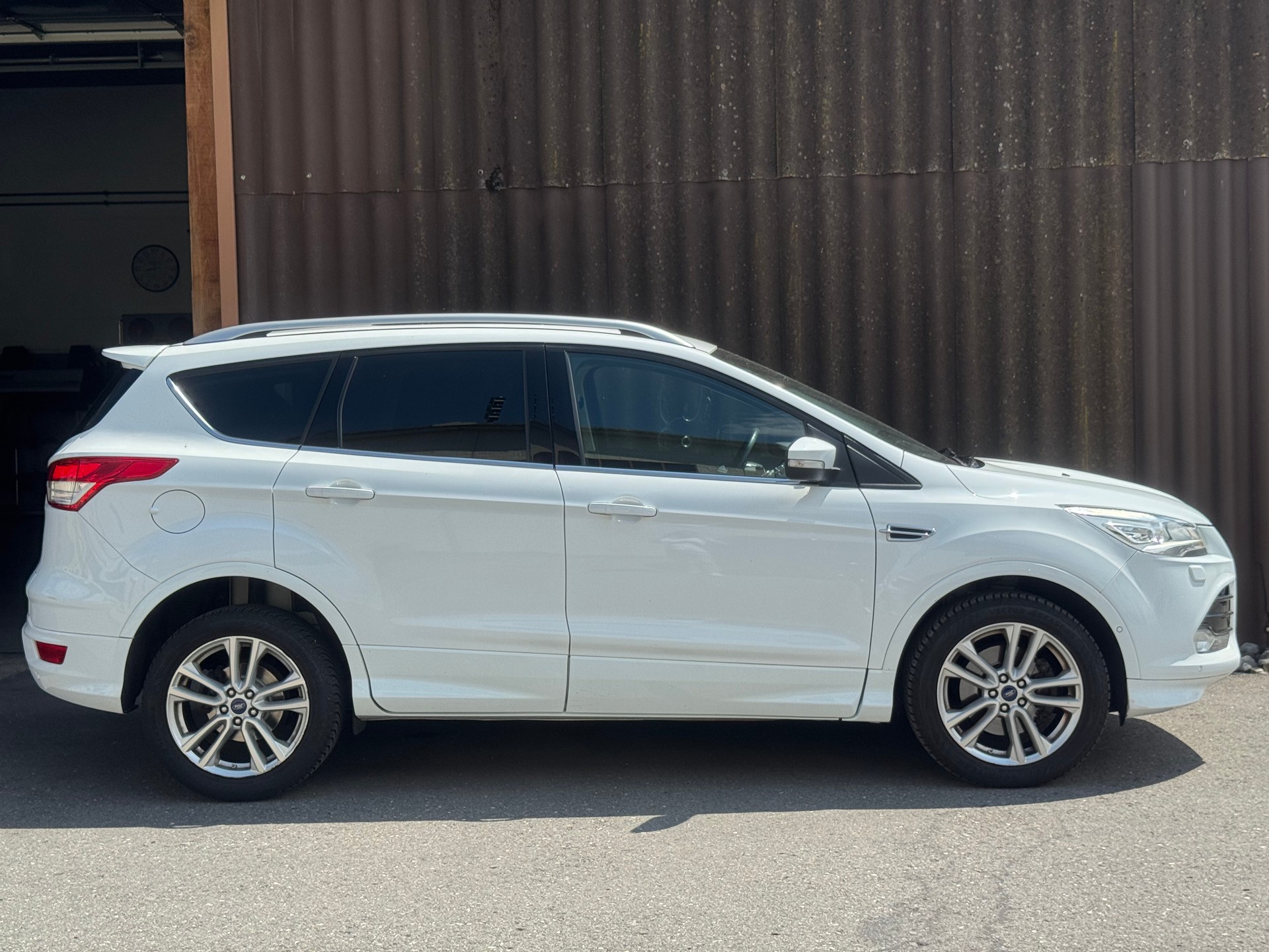 FORD Kuga 2.0 TDCi Titanium 4WD AUTOMAT-image-1