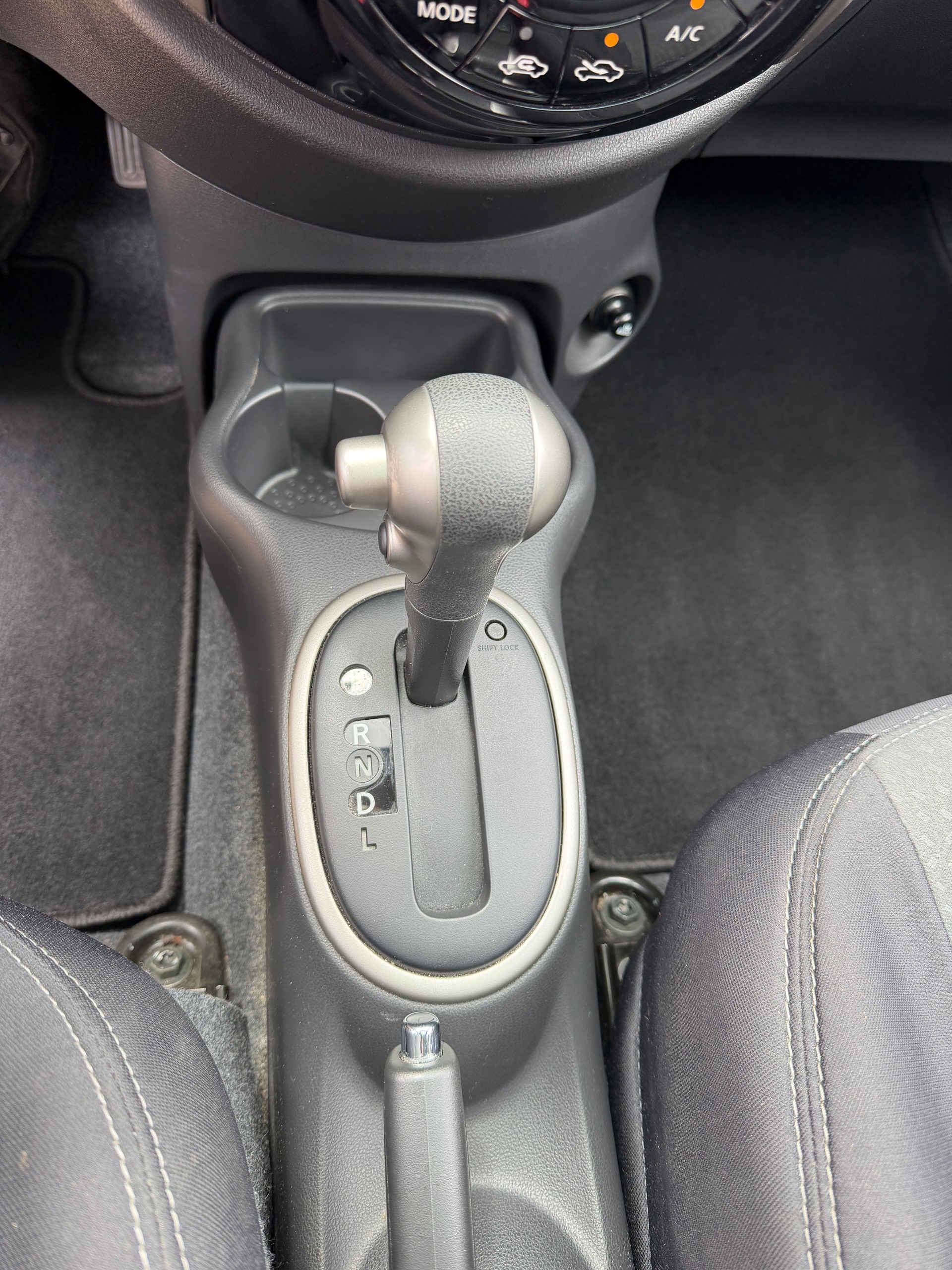 NISSAN Micra 1.2 DIG-S tekna CVT-image-13