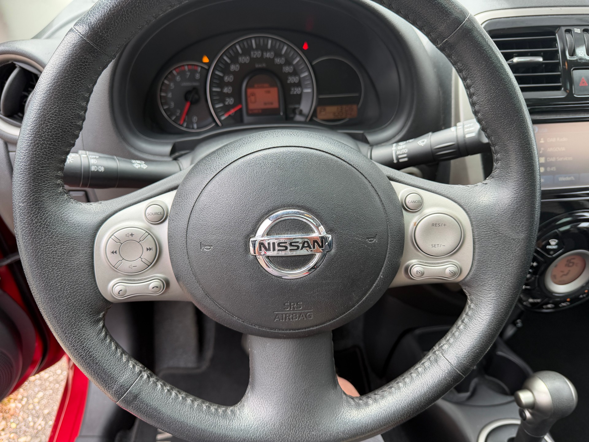 NISSAN Micra 1.2 DIG-S tekna CVT-image-15