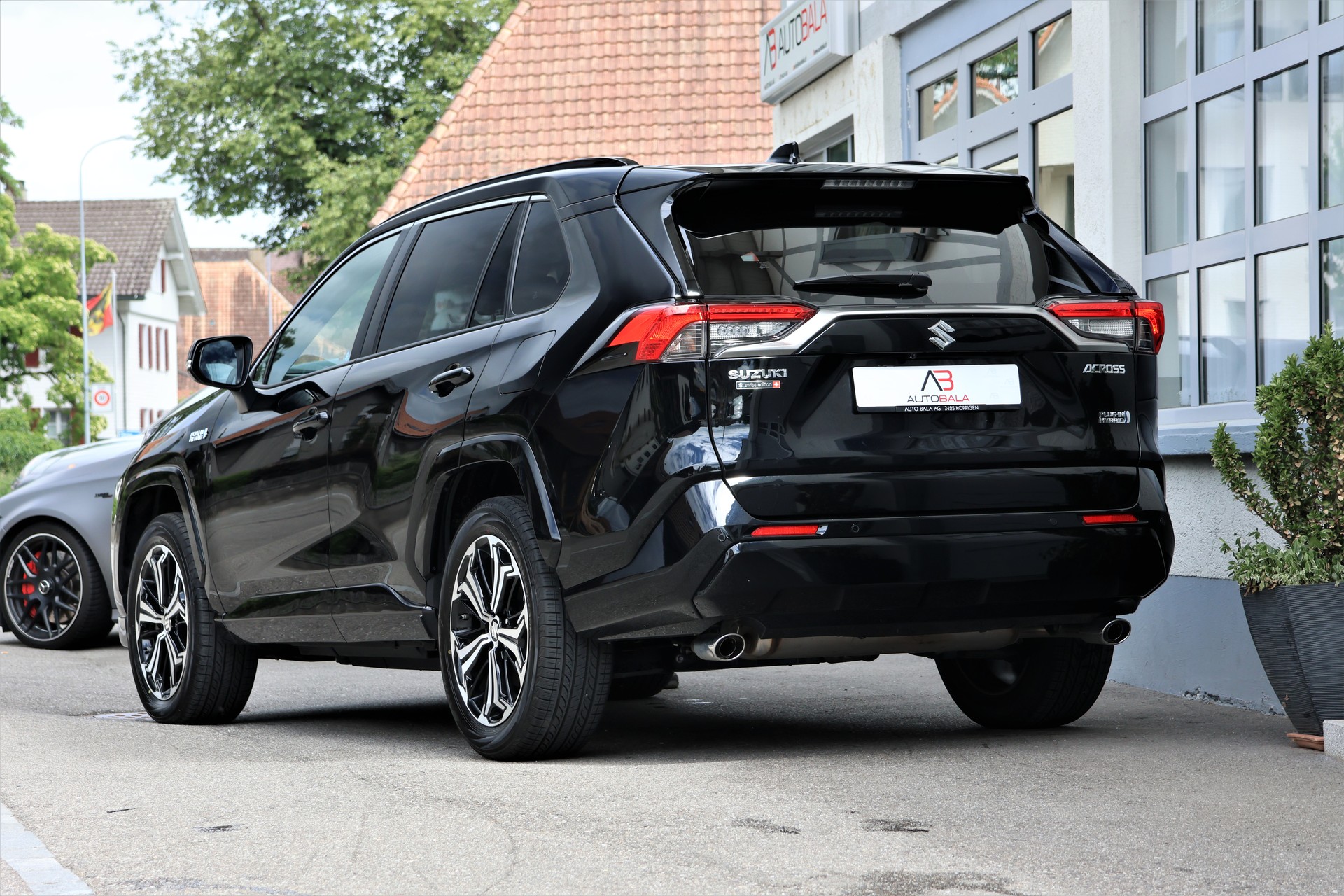 SUZUKI Across 2.5 Plug-in-Hybrid Compact Top E-CVT (CH)-image-2