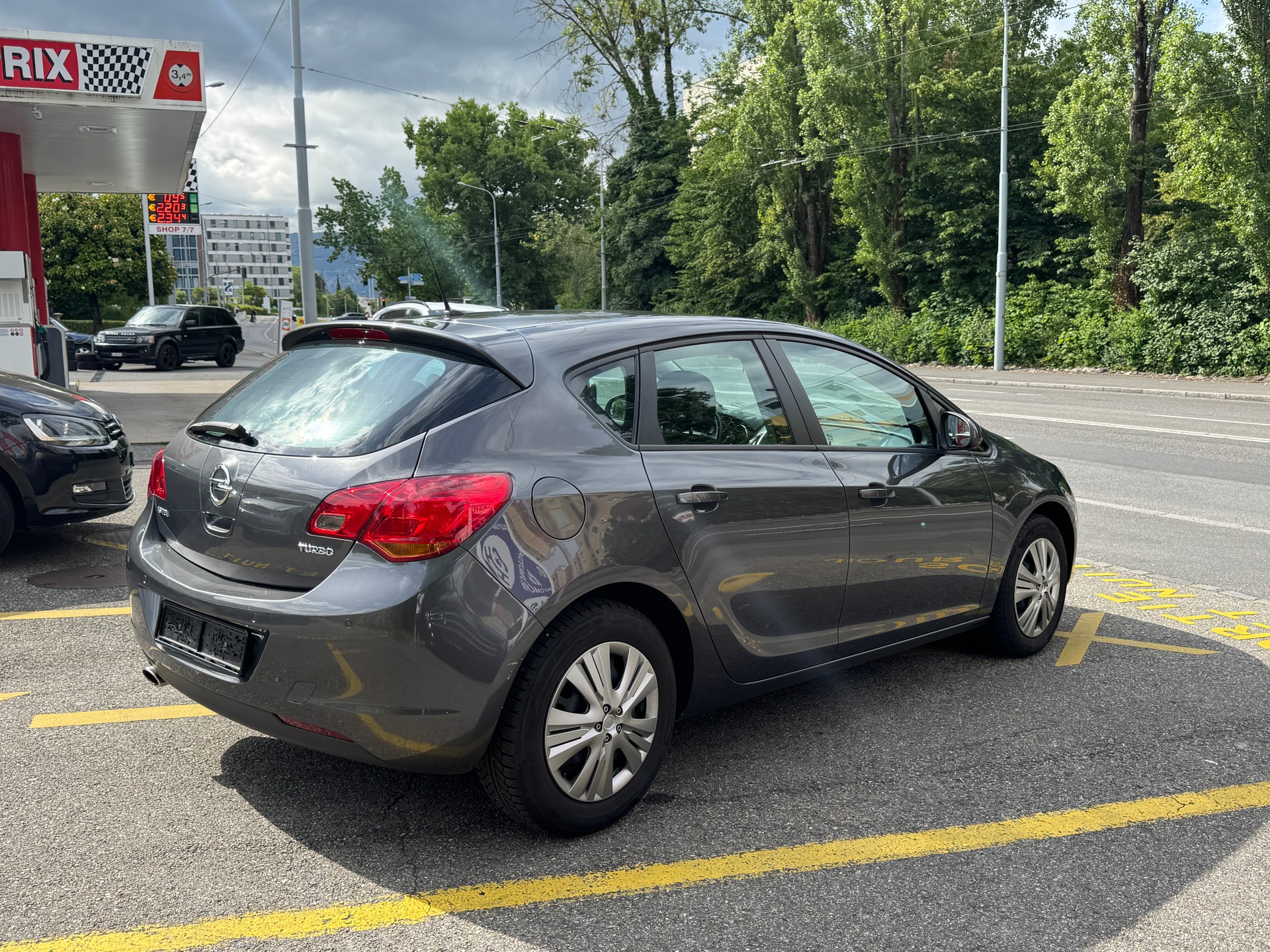 OPEL Astra 1.4i 16V Turbo Cosmo-image-4