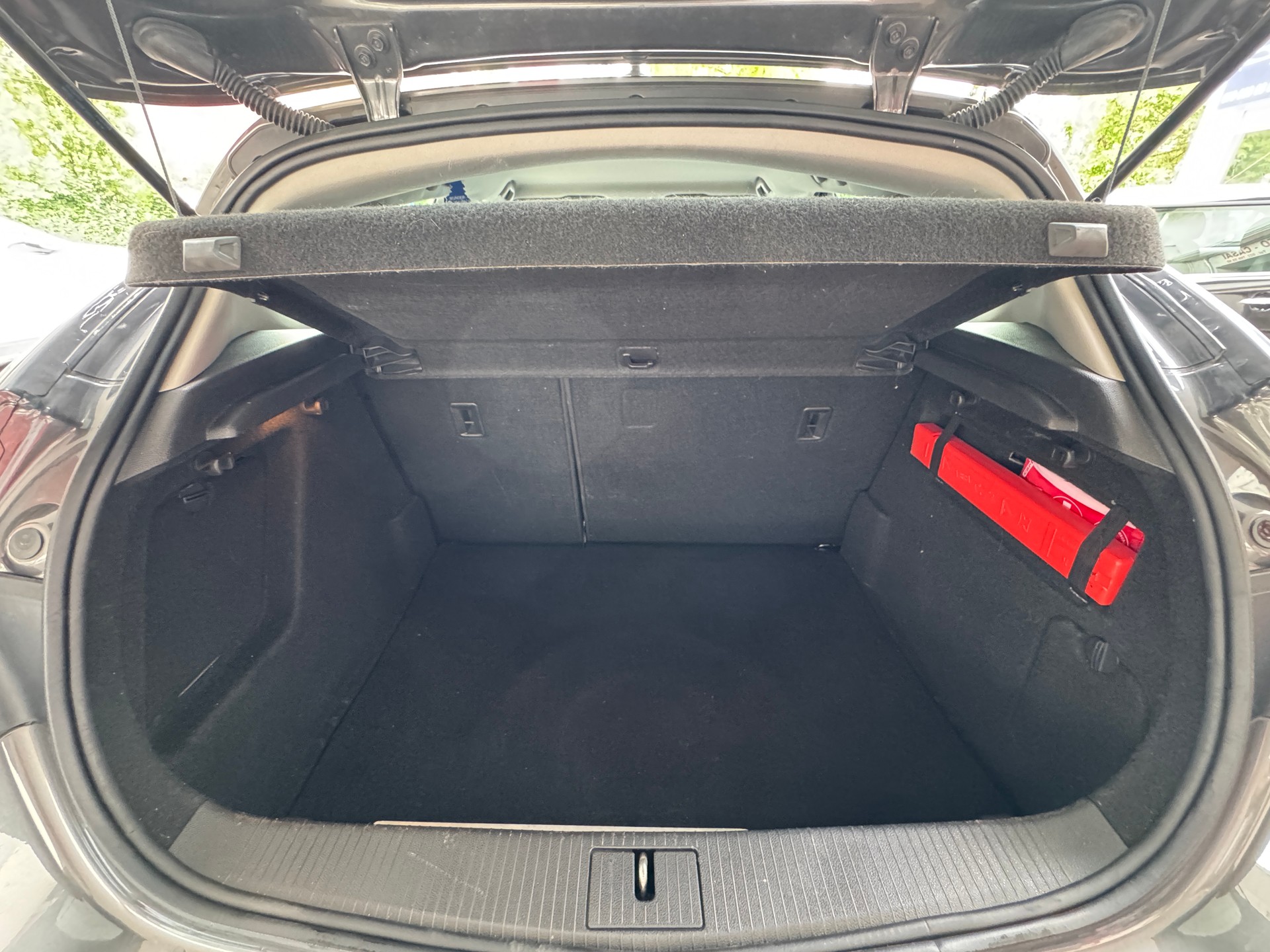 OPEL Astra 1.4i 16V Turbo Cosmo-image-11