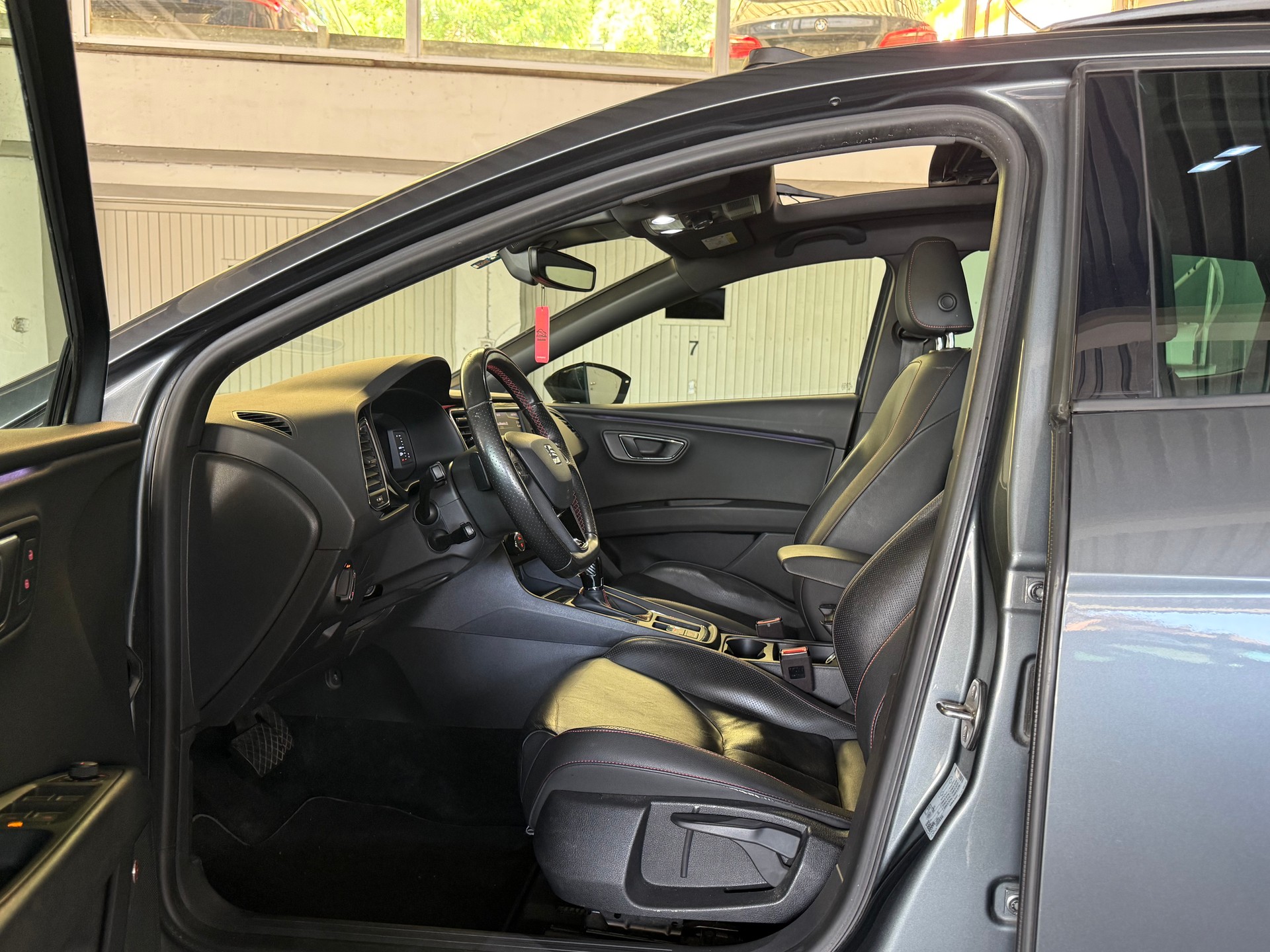 SEAT Leon 1.4 TSI ACT FR DSG-image-9