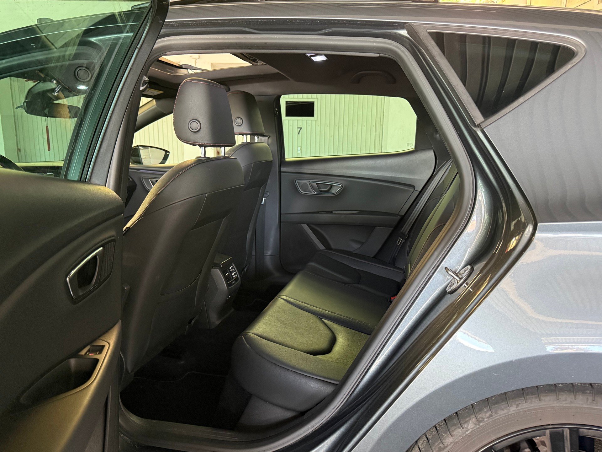 SEAT Leon 1.4 TSI ACT FR DSG-image-10