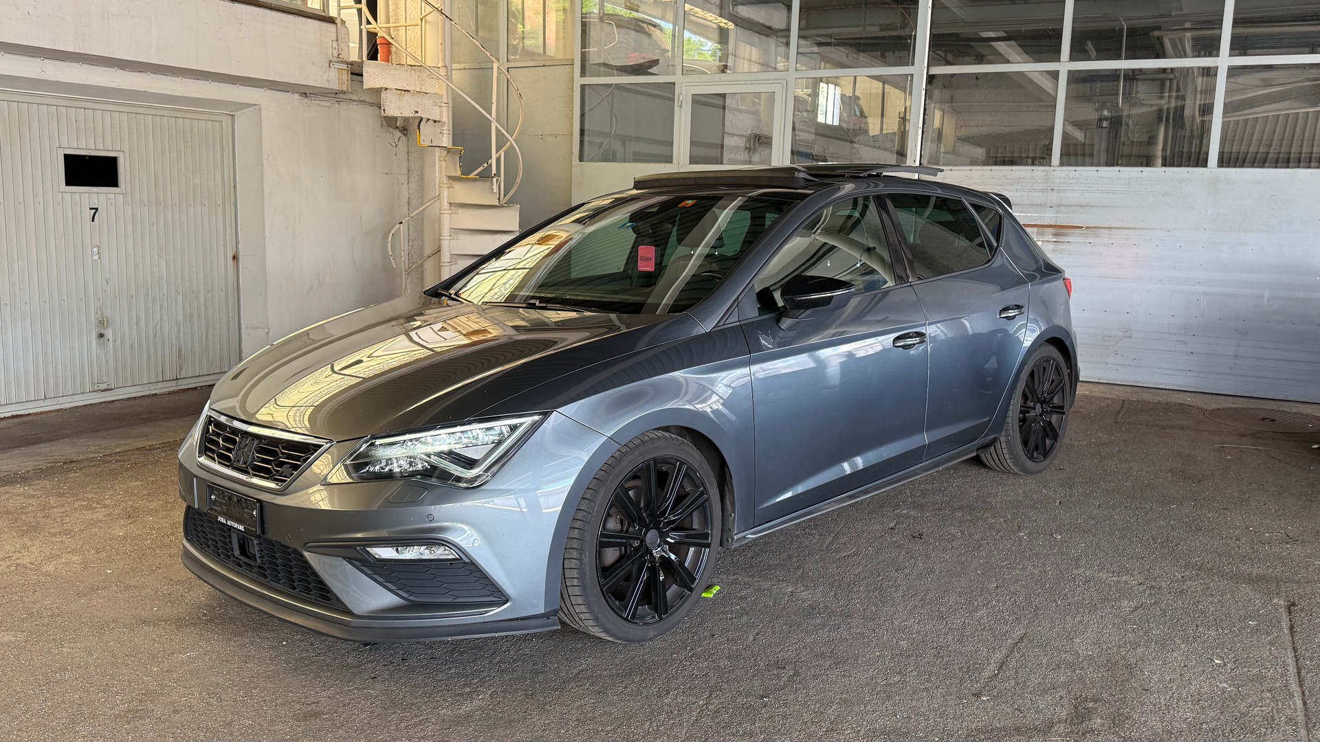 SEAT Leon 1.4 TSI ACT FR DSG-image-1