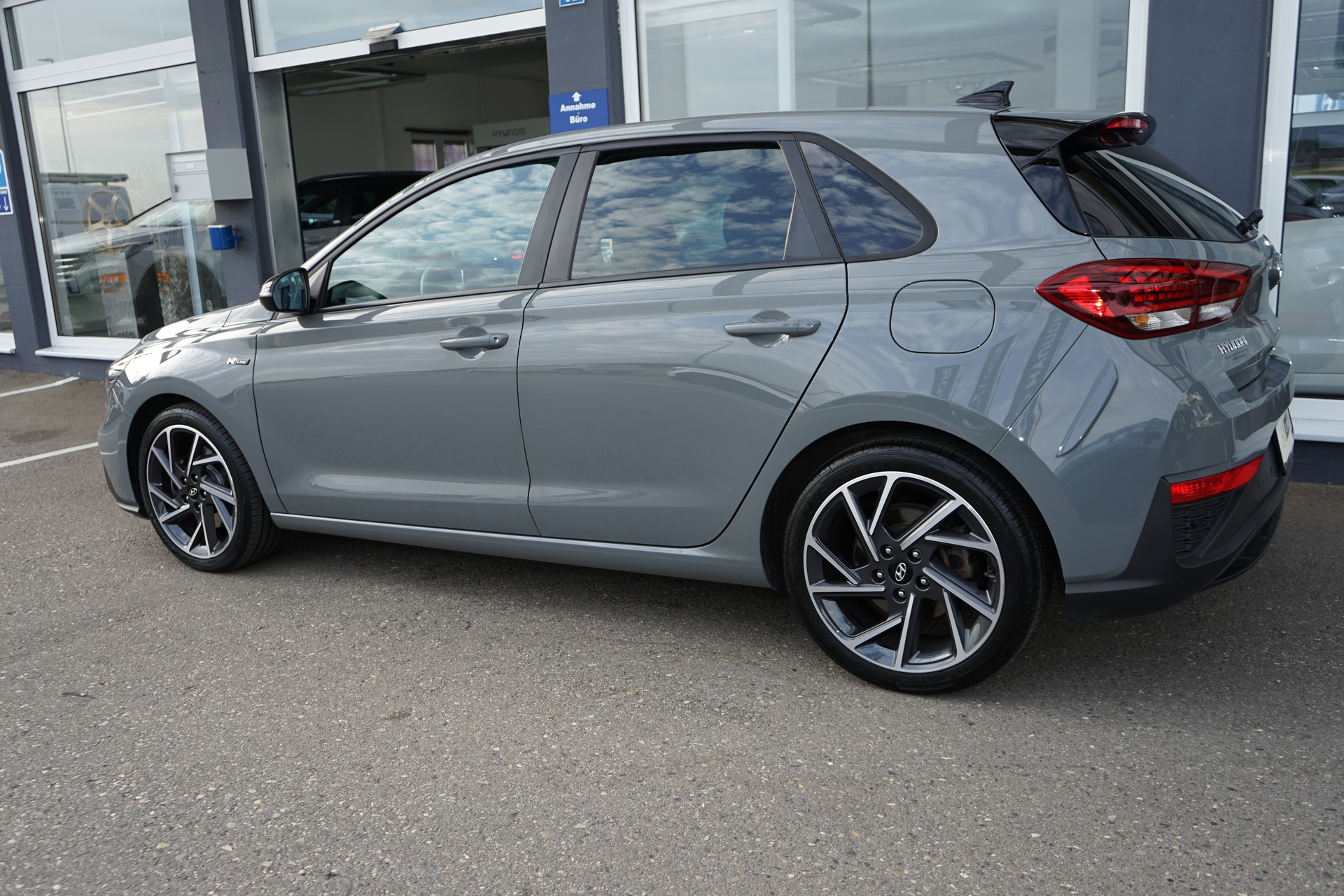 HYUNDAI i30 1.5 T-GDi N Line Exclusive 48V MH DCT-image-11