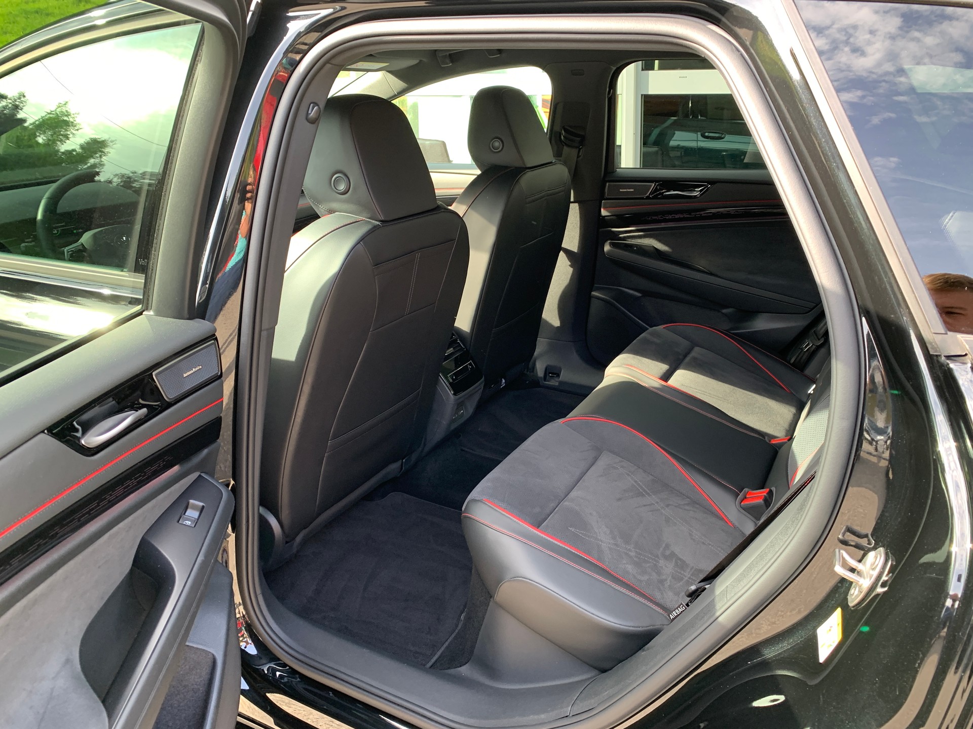 VW ID.7 Tourer GTX 86 kWh GTX United 4 Motion-image-18