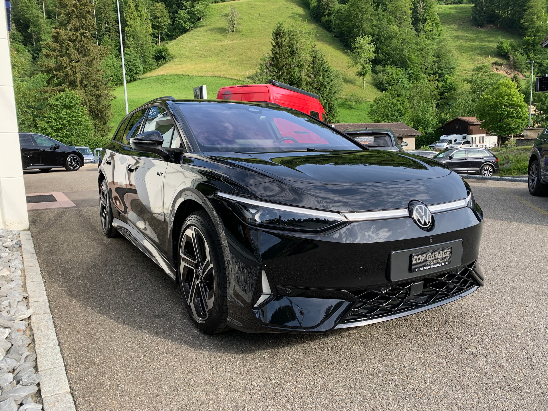 VW ID.7 Tourer GTX 86 kWh GTX United 4 Motion-image-2