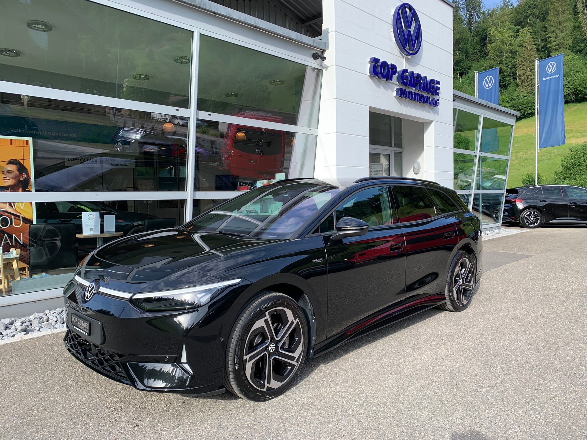 VW ID.7 Tourer GTX 86 kWh GTX United 4 Motion-image-0