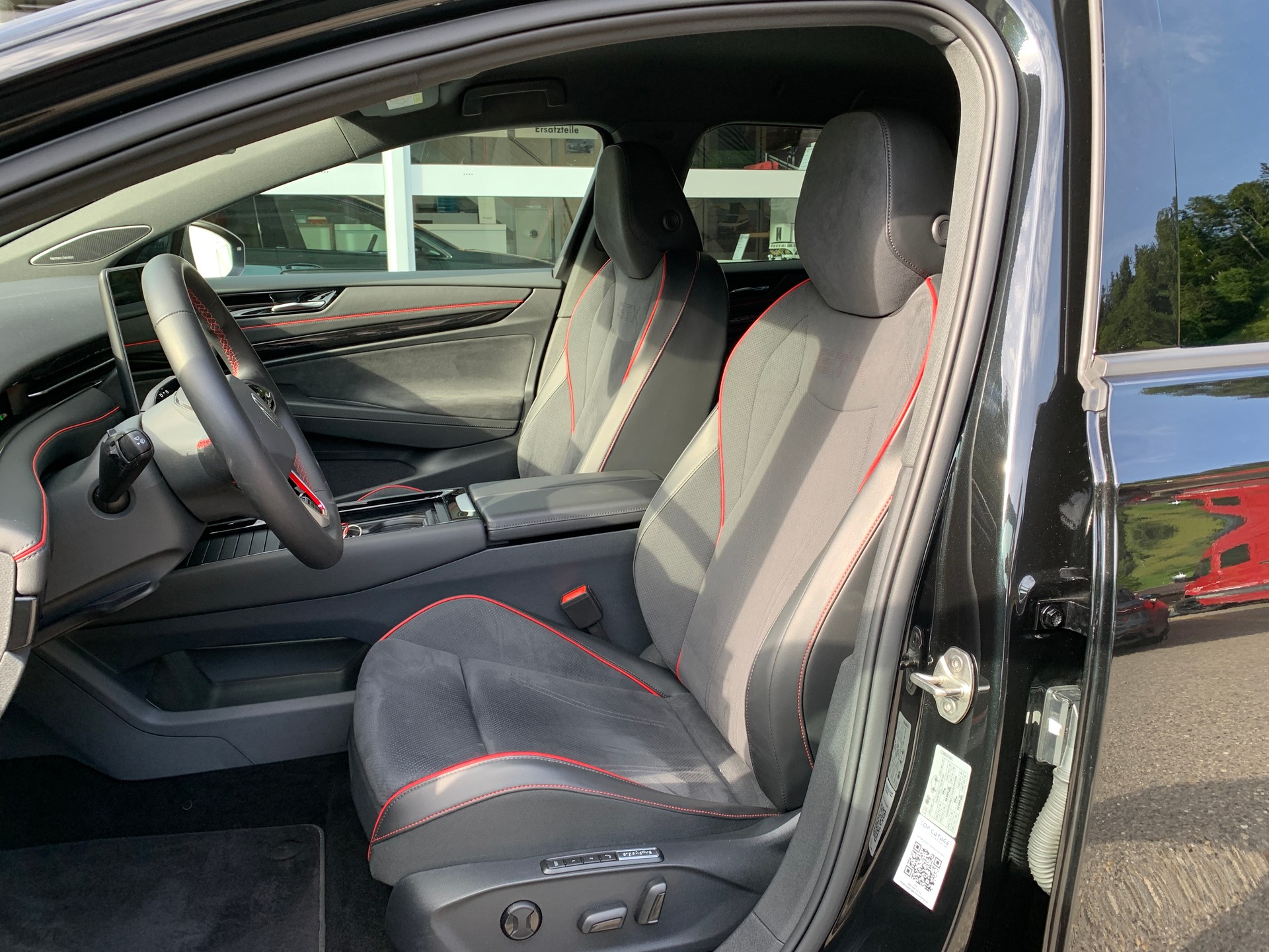 VW ID.7 Tourer GTX 86 kWh GTX United 4 Motion-image-8