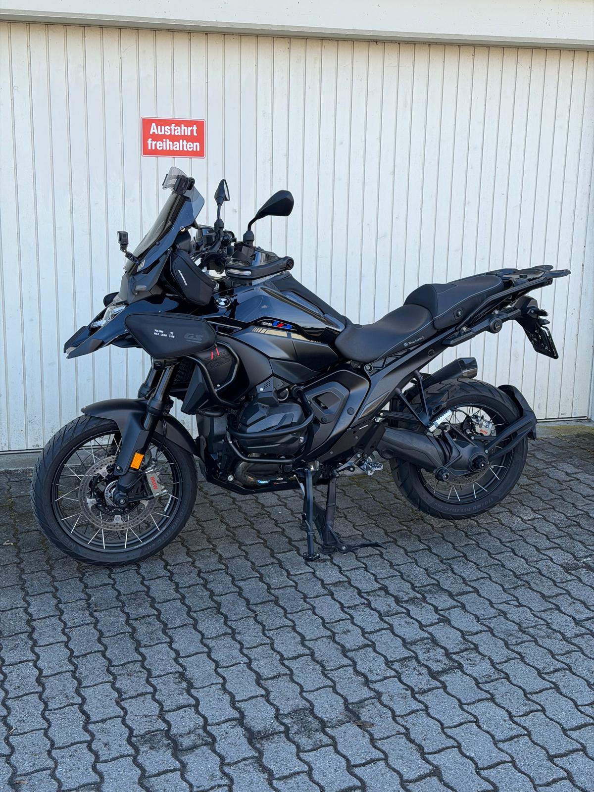 BMW R 1300 GS-showroom-element-1