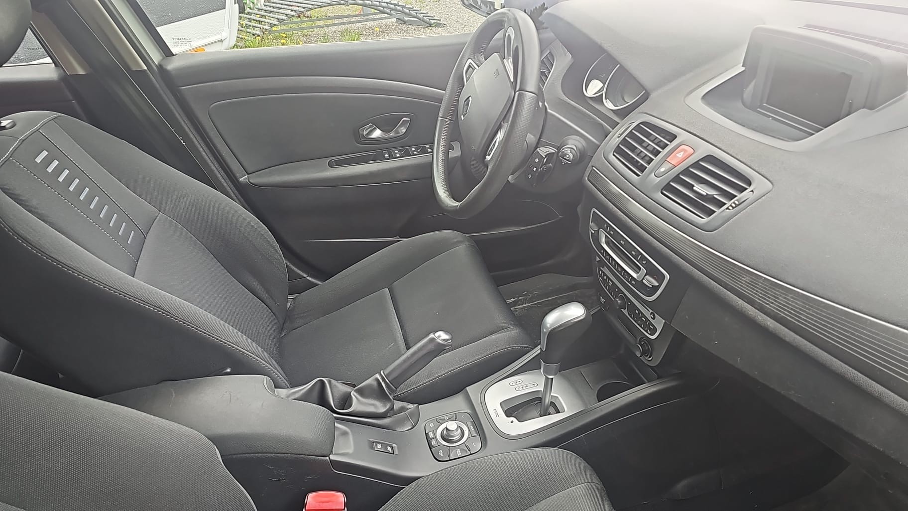 RENAULT Mégane Grandtour 1.5 dCi Dynamique EDC-image-5