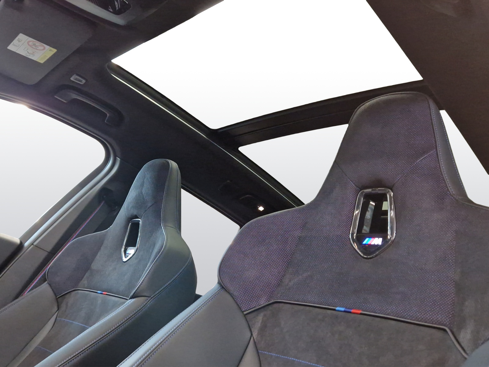 BMW X1 xDrive M35i-image-13