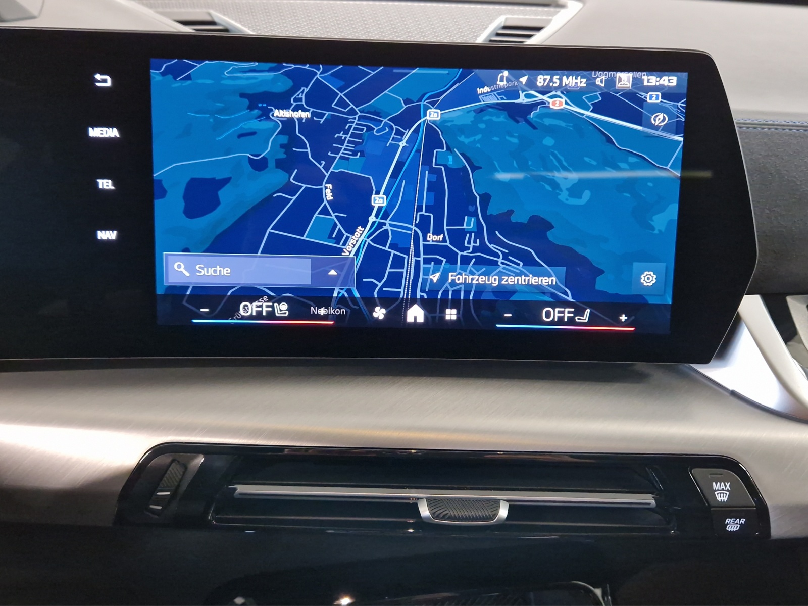 BMW X1 xDrive M35i-image-11