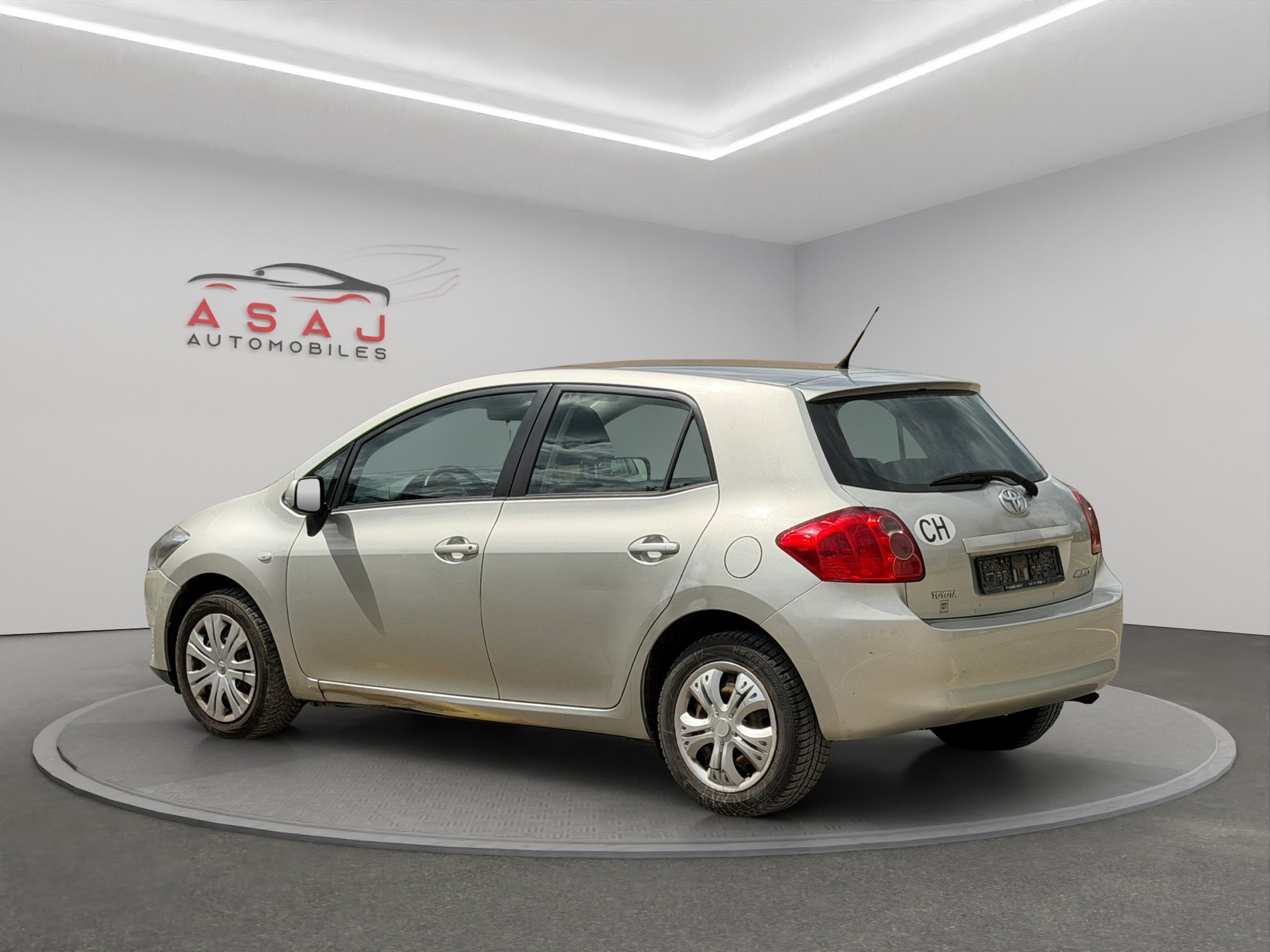 TOYOTA Auris 1.6 Style-image-6