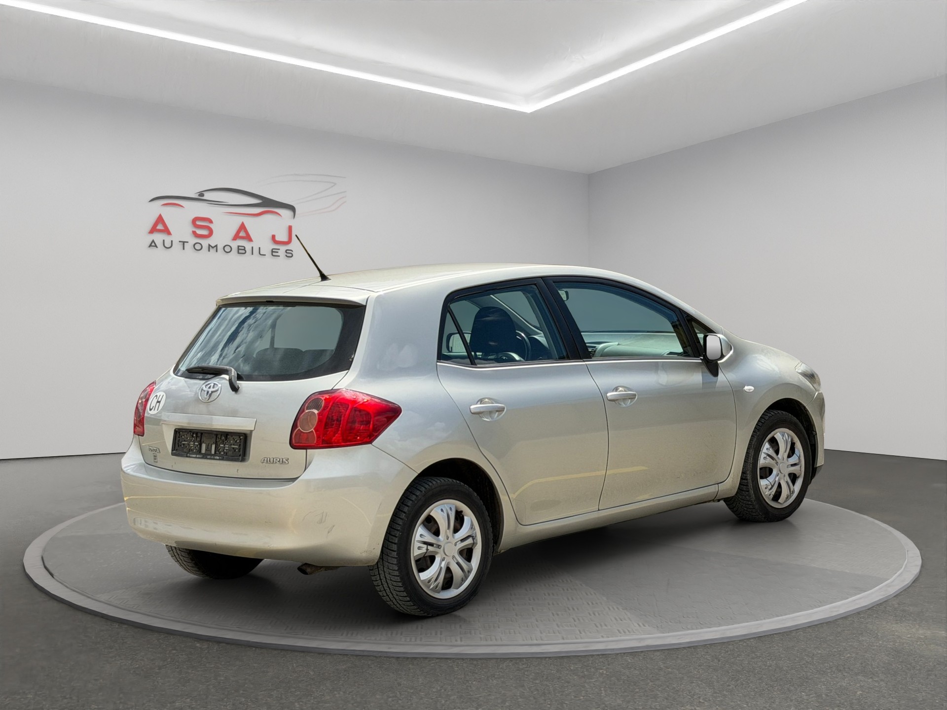 TOYOTA Auris 1.6 Style-image-4