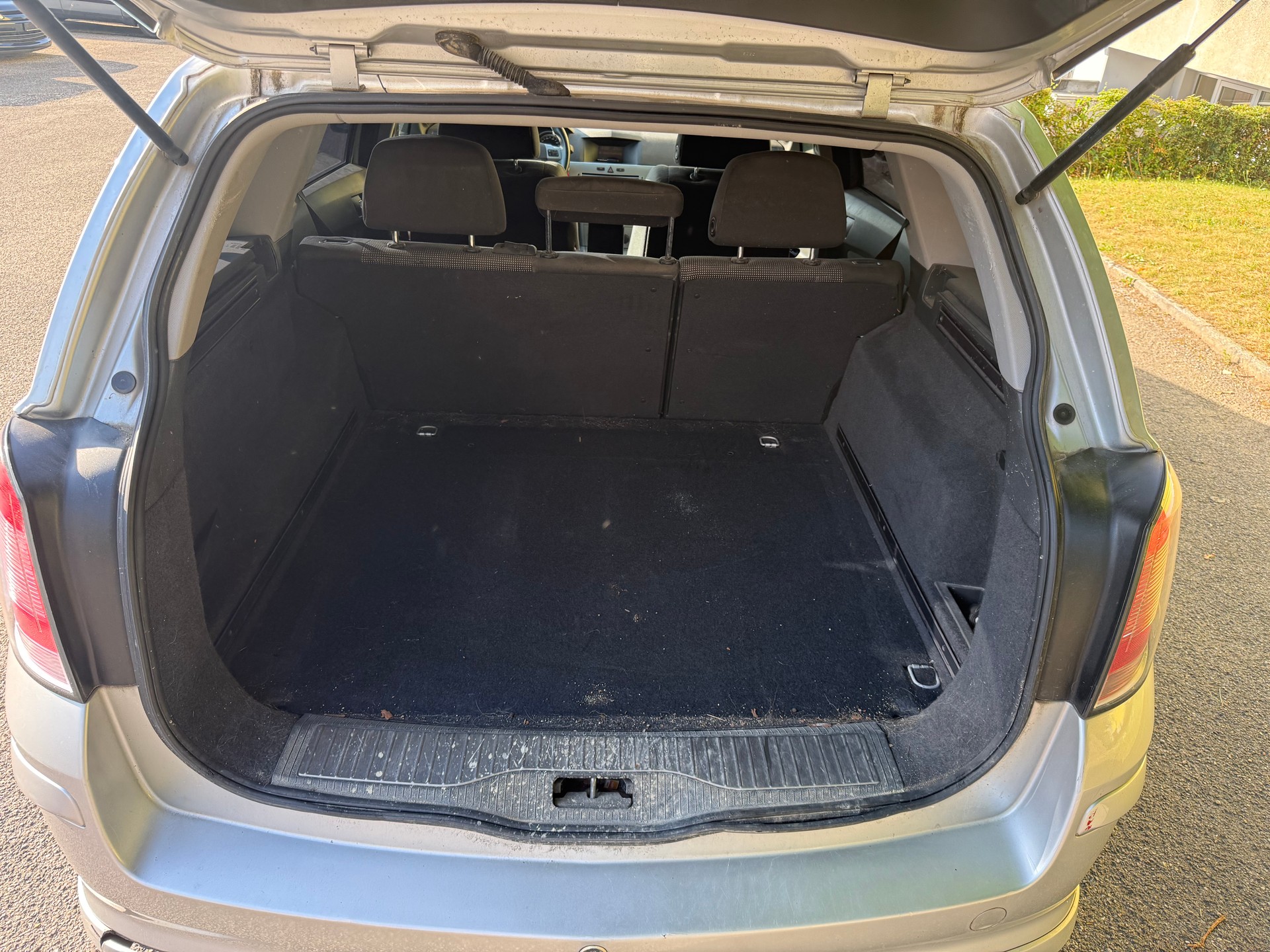 OPEL Astra Caravan 1.6i 16V Turbo Sport-image-10
