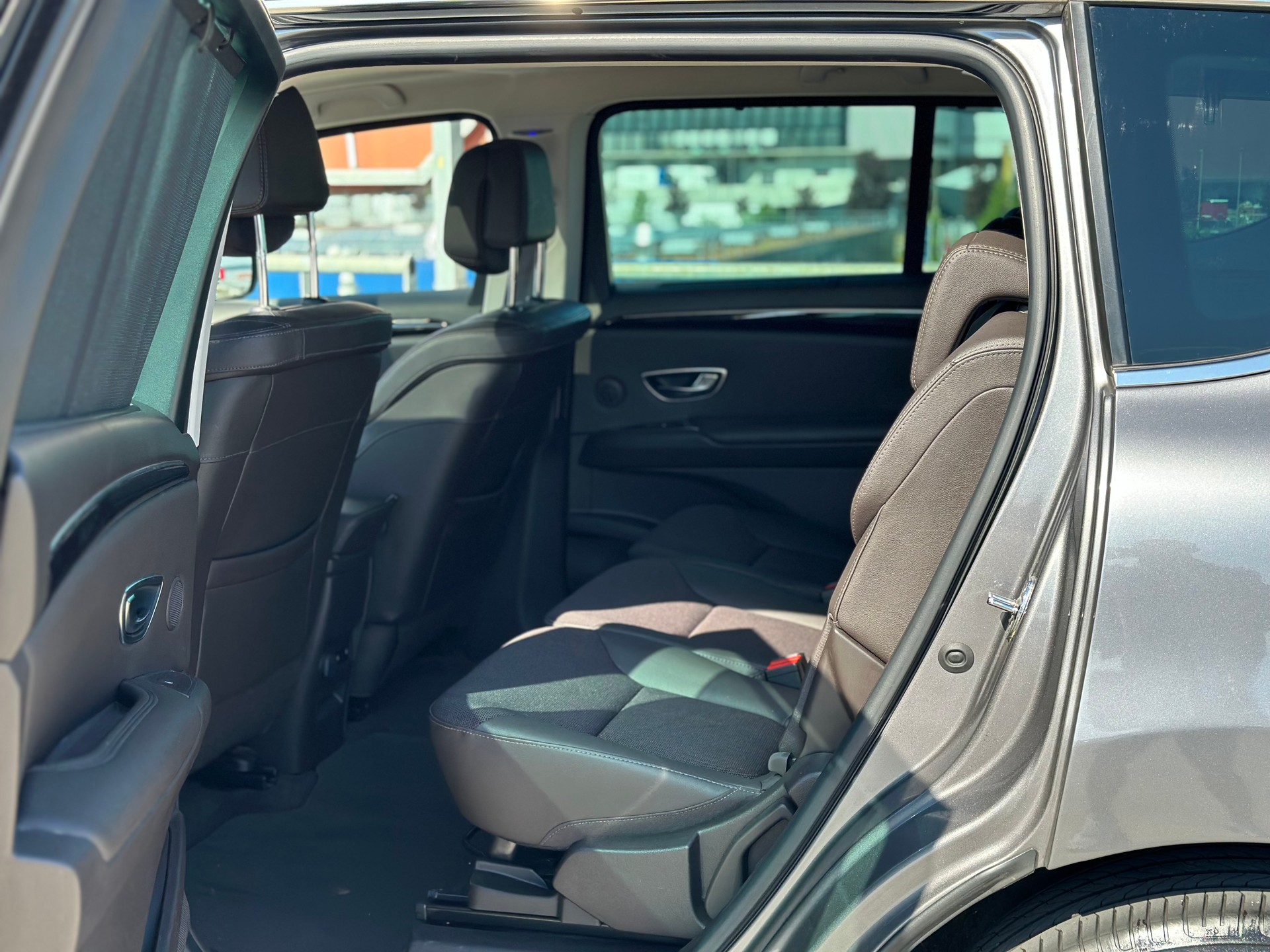RENAULT Espace 1.6 dCi Intens EDC-image-9