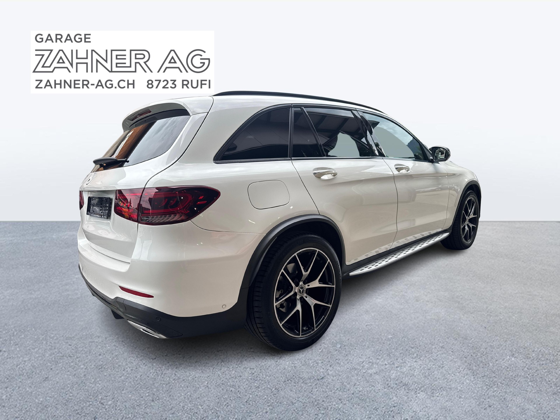 MERCEDES-BENZ GLC 400 d AMG Line 4m-image-4