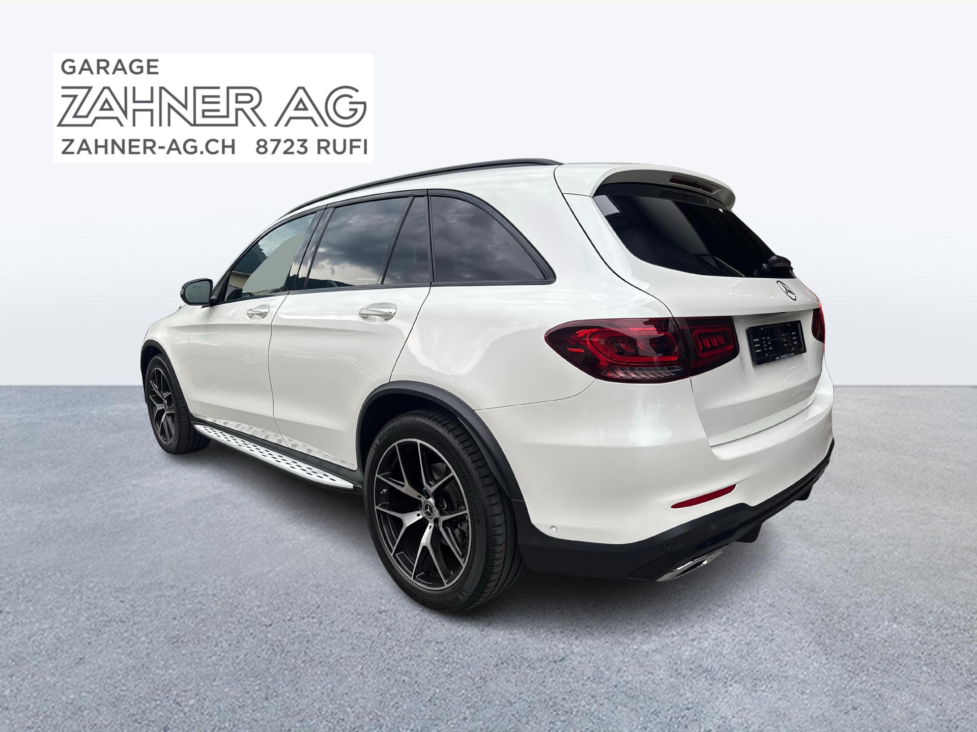 MERCEDES-BENZ GLC 400 d AMG Line 4m-image-2