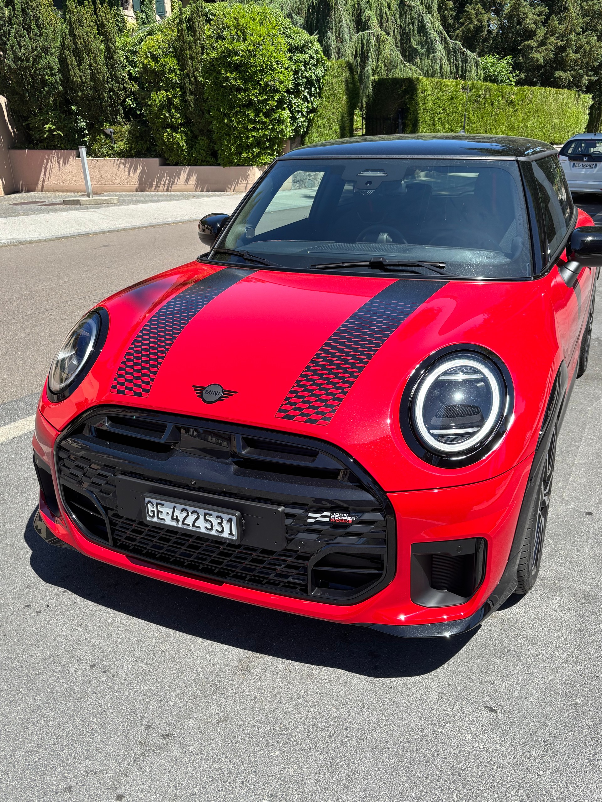 MINI 2.0i Cooper S Sport Stripes Schwarz, Paket XL & JCW Trim***Panoramadach***el. verstellbare Sportsitze mit Memory***