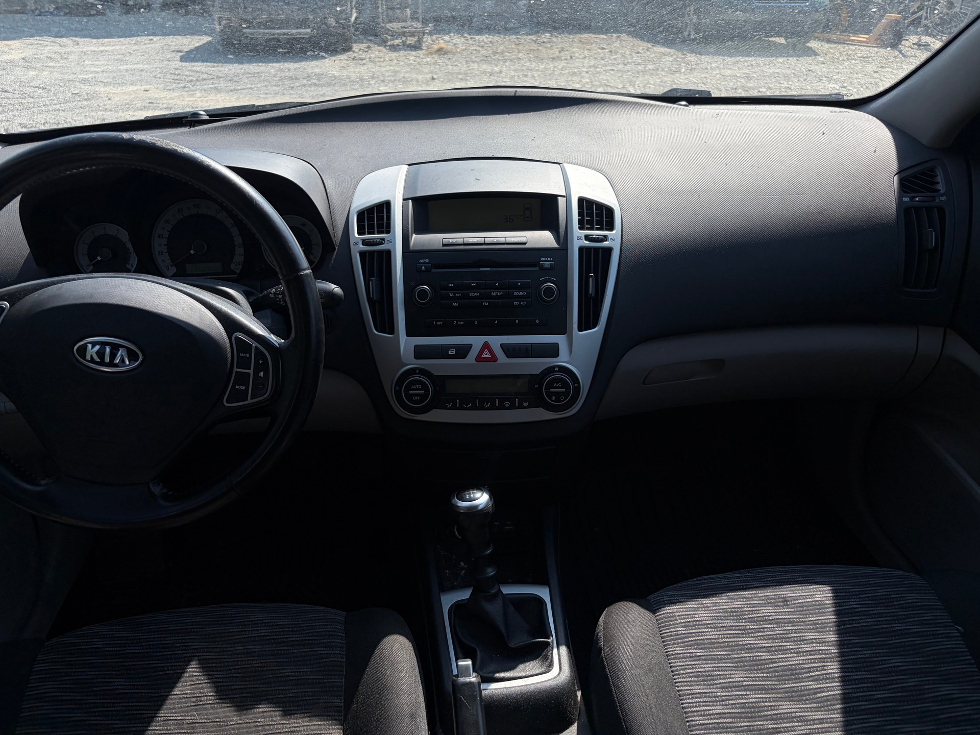 KIA Cee'd 1.6 16V Trend-image-2