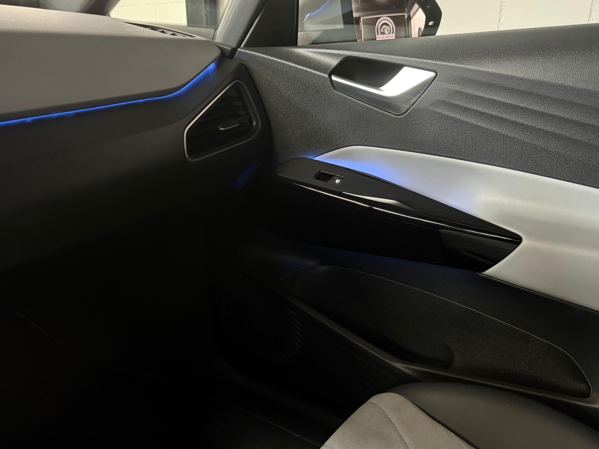 VW ID.3 Pro S 77 kWh 75 Edition-image-12