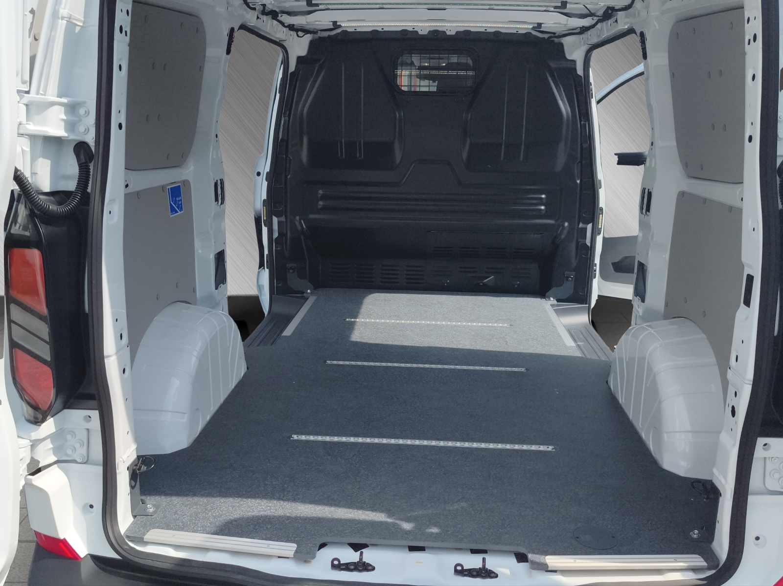 FORD Transit Custom Van 280 L1 2.0 EcoBlue Trend-image-12